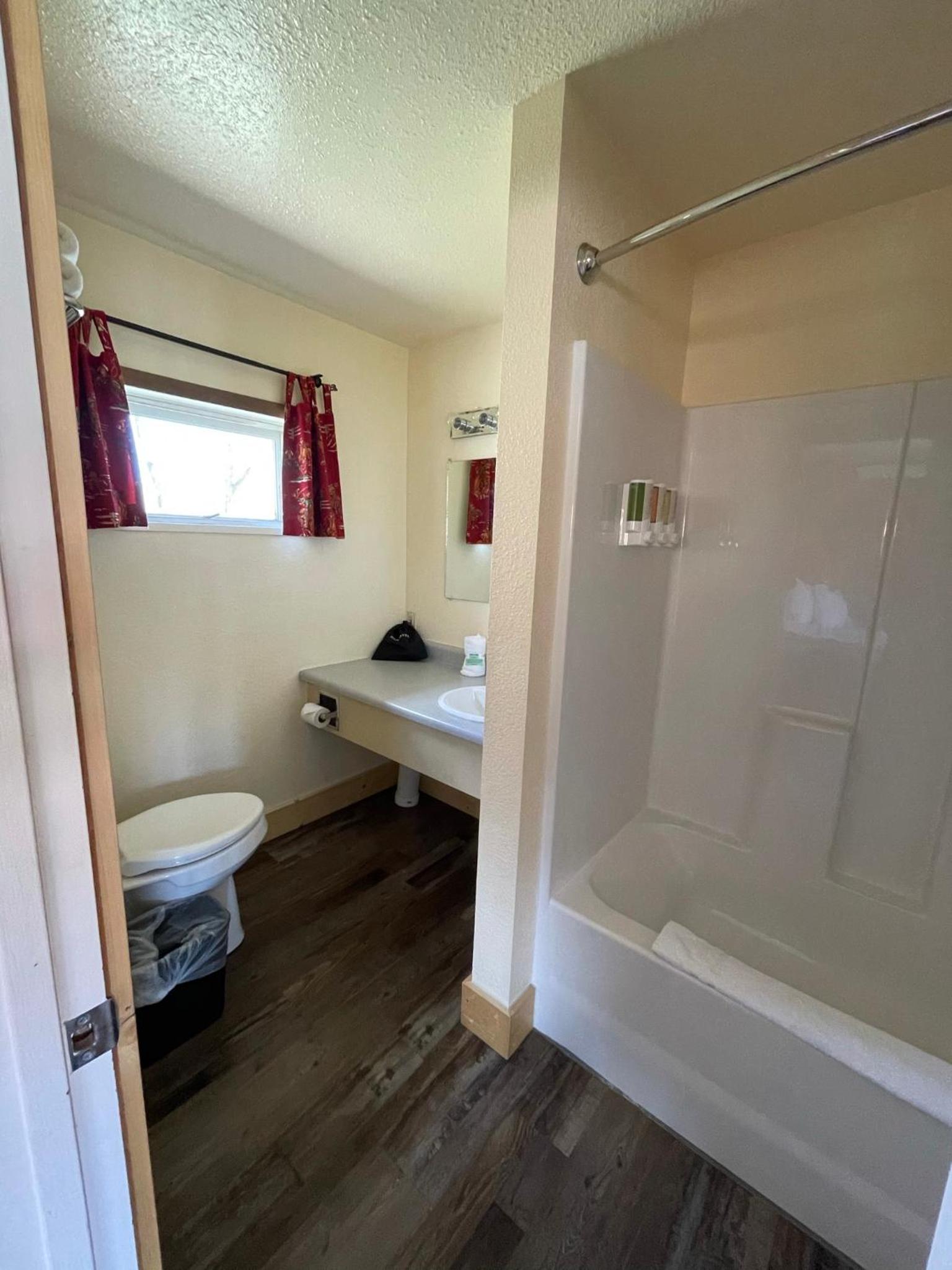 The Longhorn Ranch Resort Lodge & RV Park