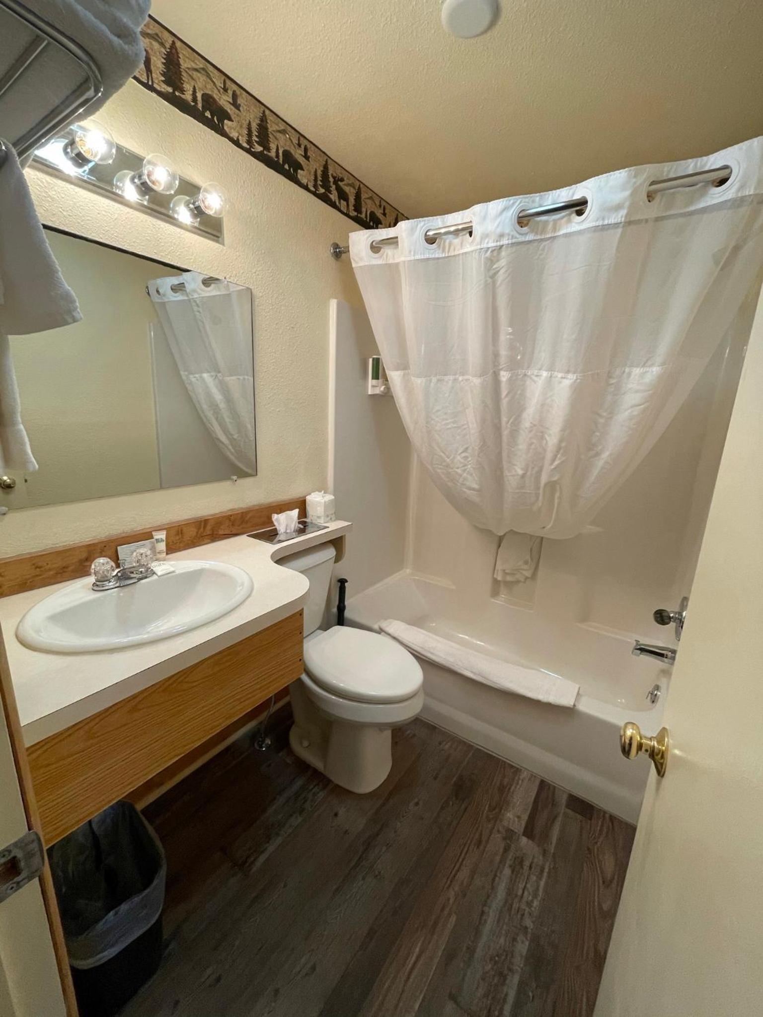 The Longhorn Ranch Resort Lodge & RV Park