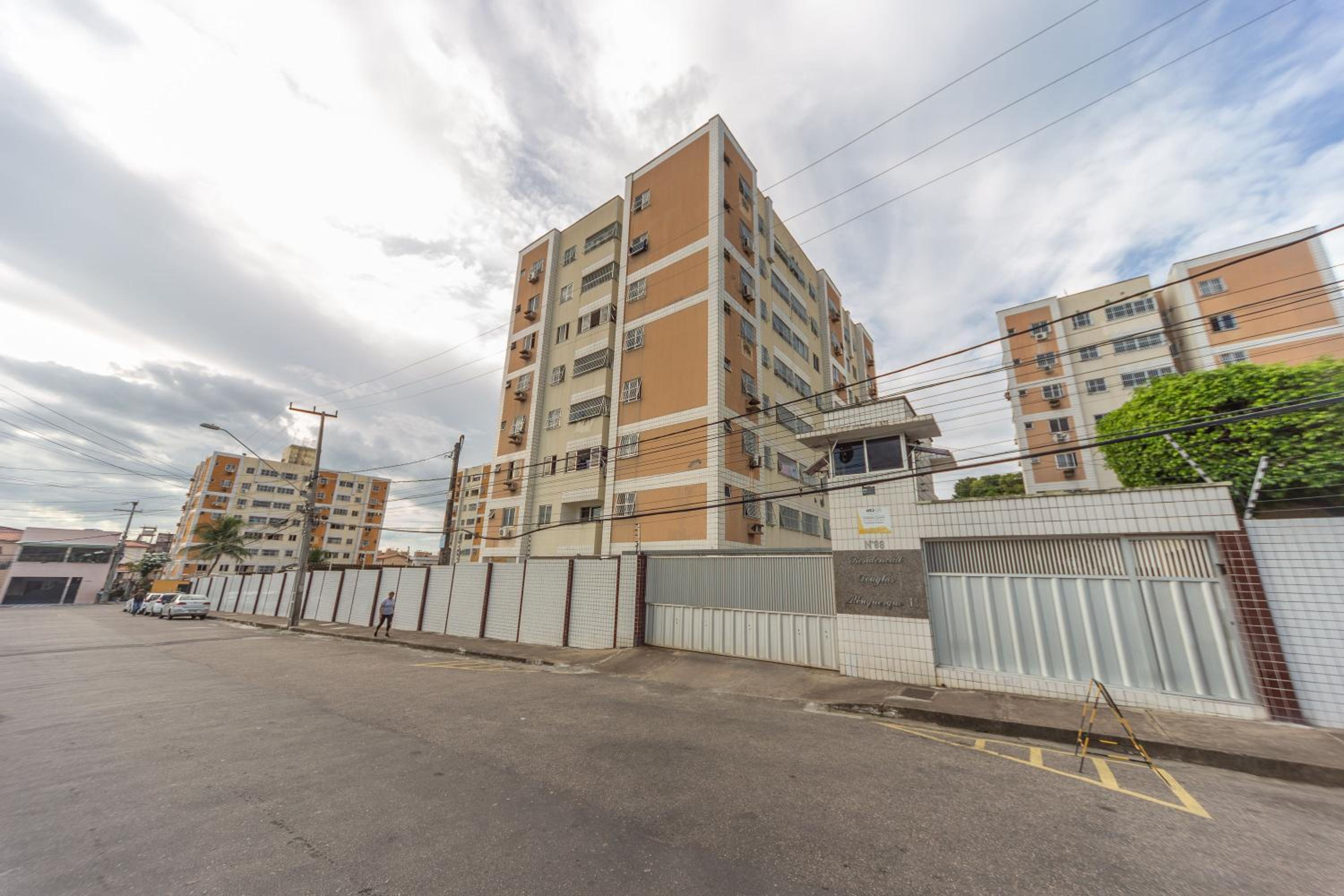 Apartamento com 3 quartos mobiliado Damas Fortaleza