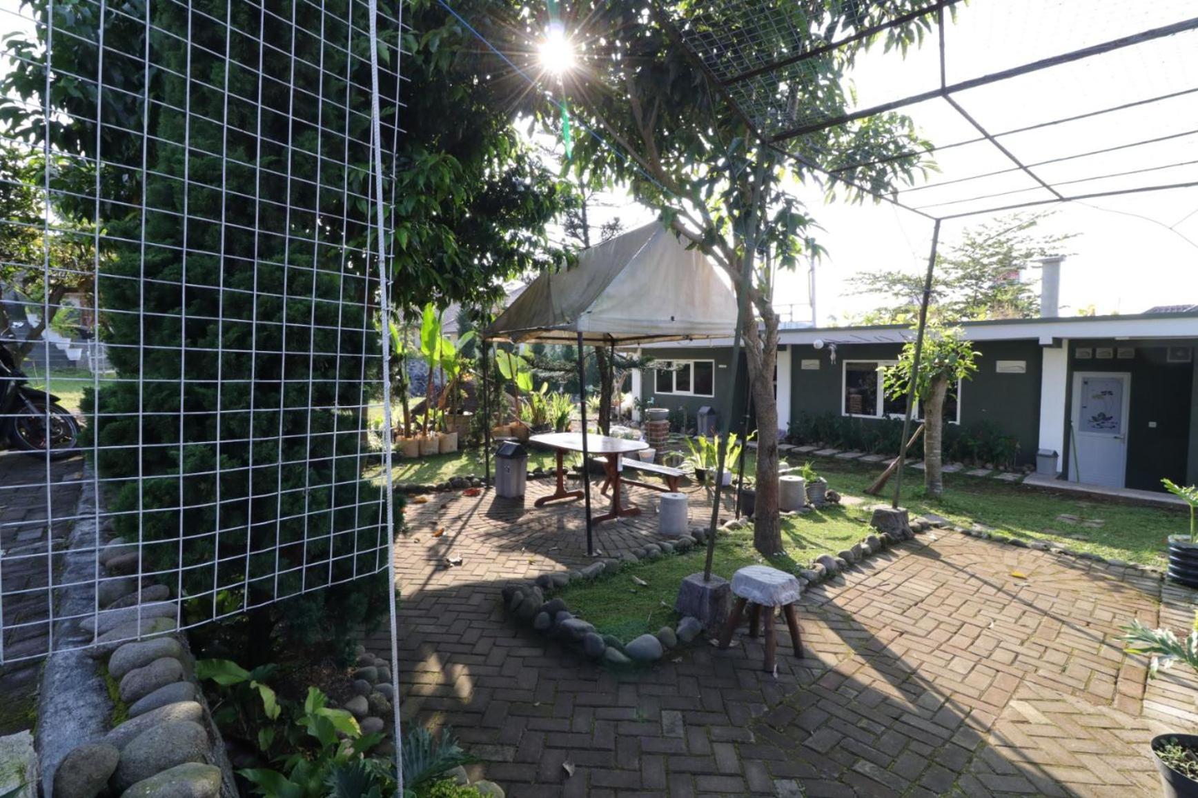 Lembur Incu Syariah Villa & Resto view 2