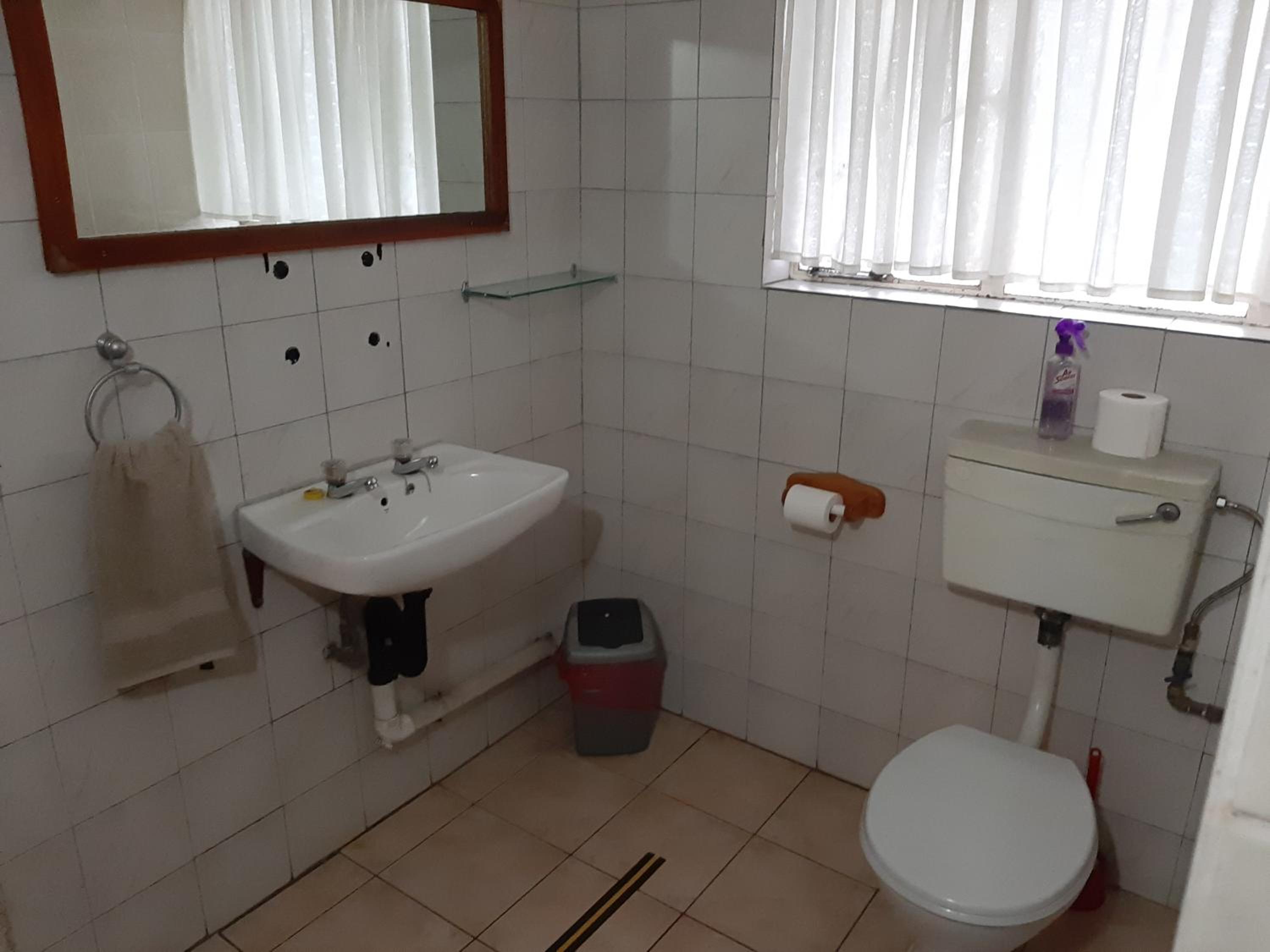 Photo 44