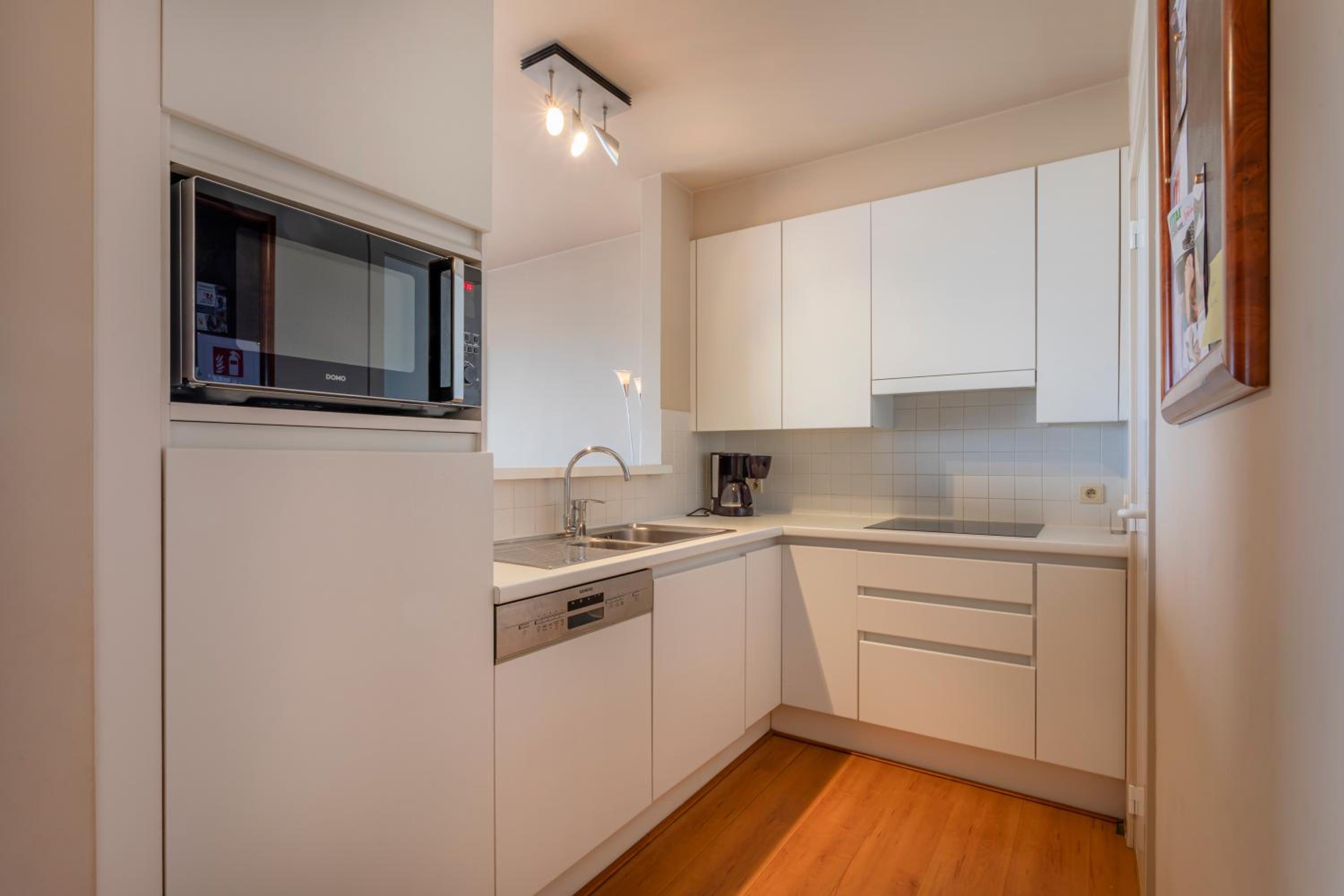 Royal 0101 - 2 bedrooms 6p - renovated - sea view - centrally located