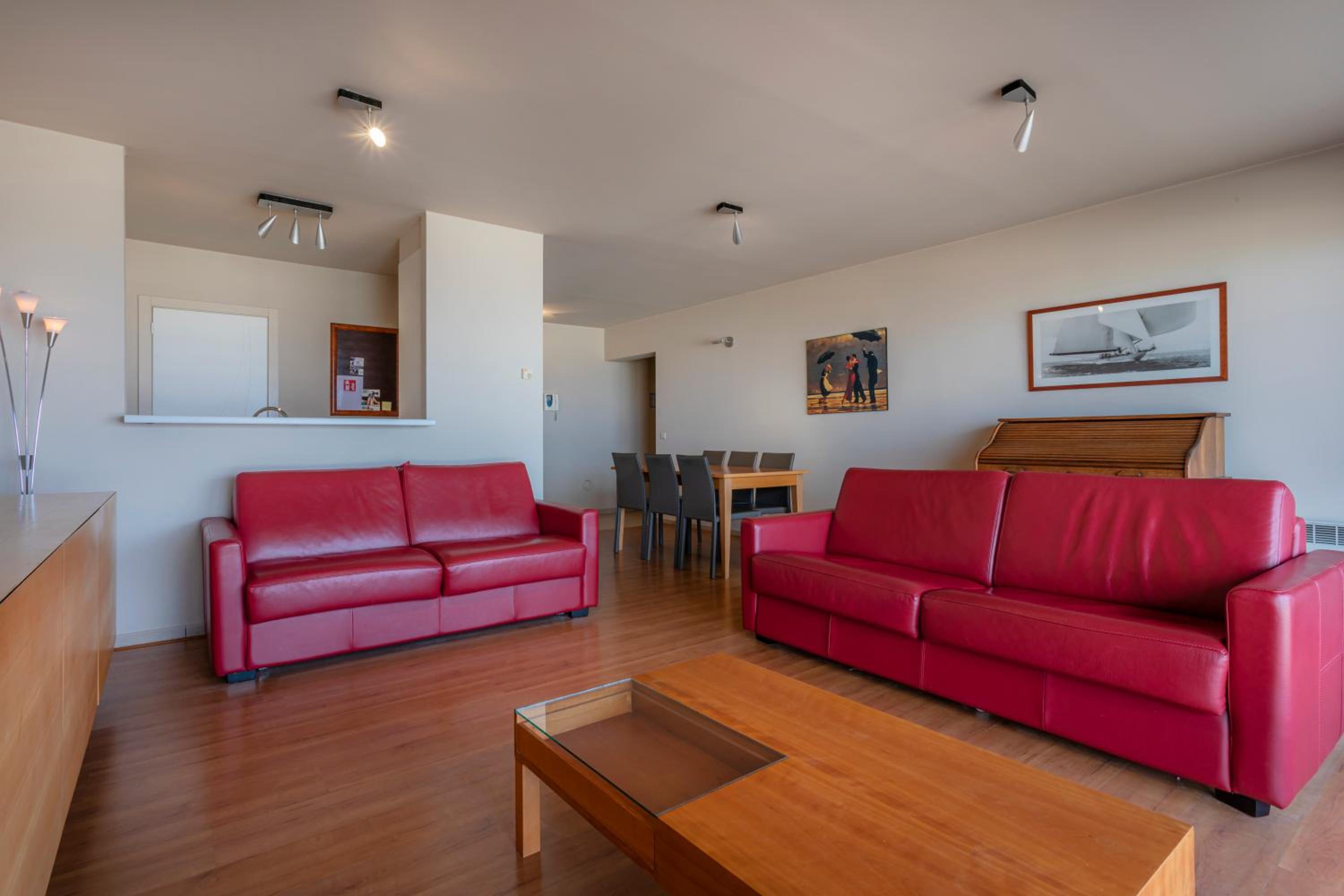 Royal 0101 - 2 bedrooms 6p - renovated - sea view - centrally located