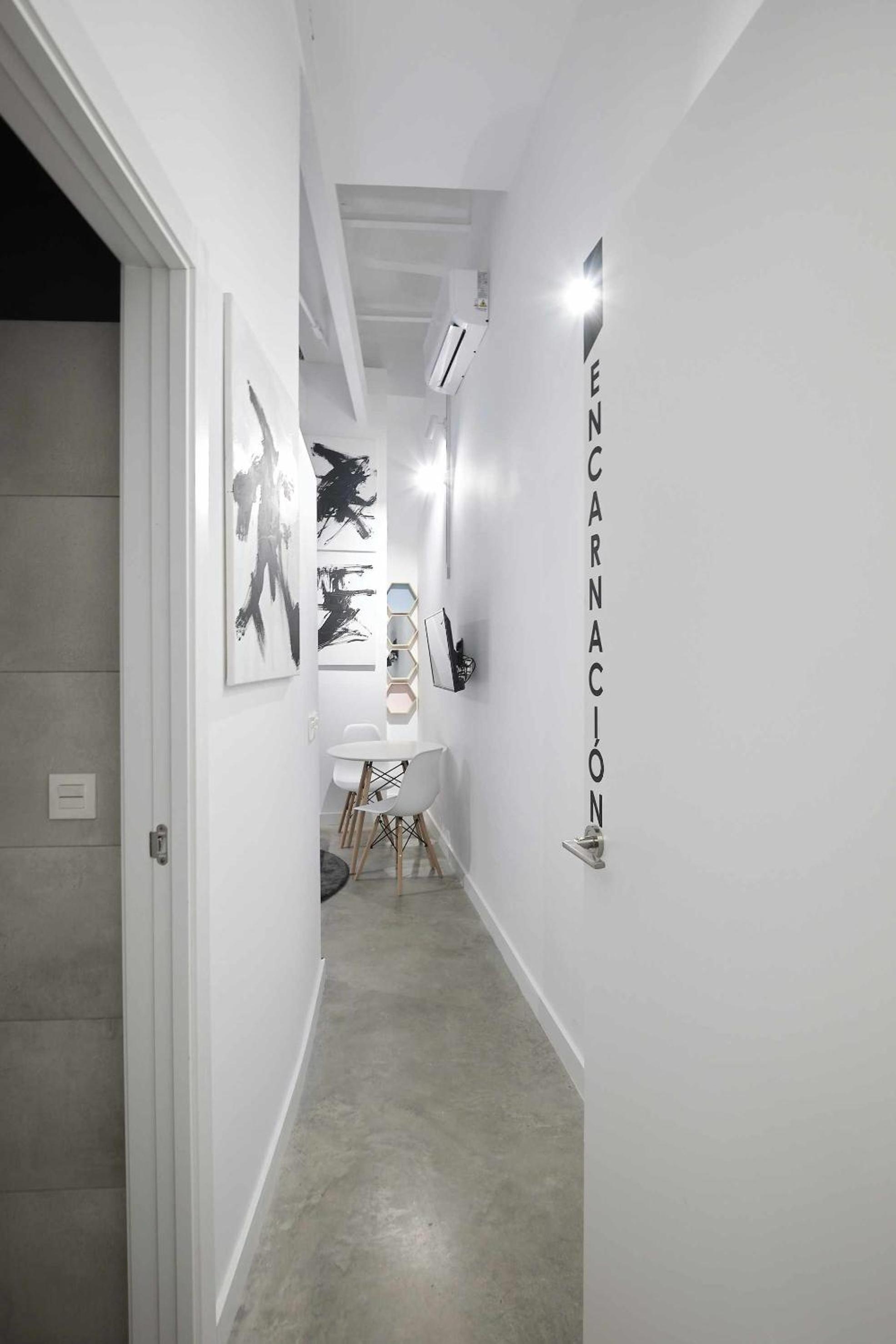 ENCARNACION MODERN y LUXURY photo 2