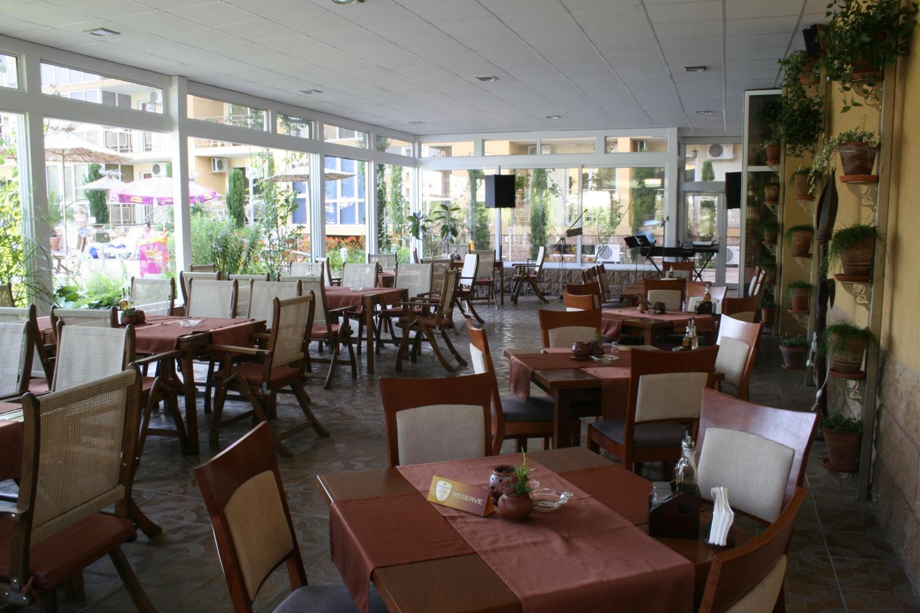 Joya Park Apartments