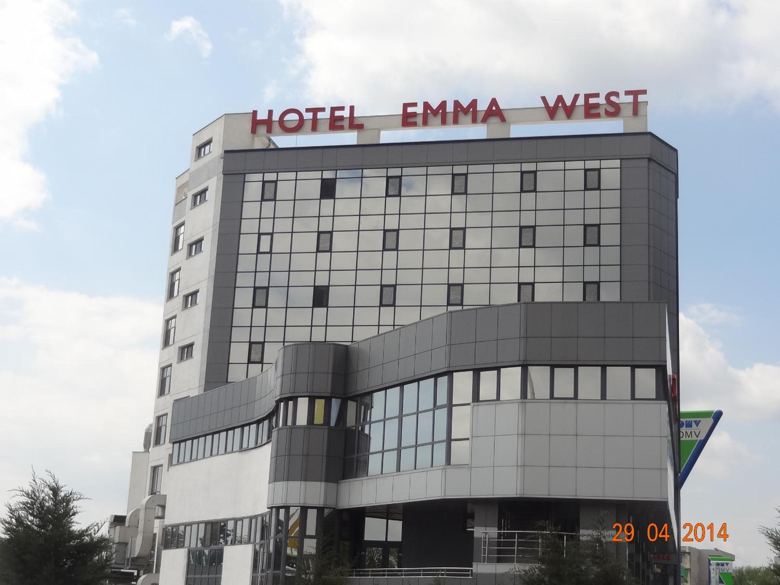 Hotel Emma West - Image 1