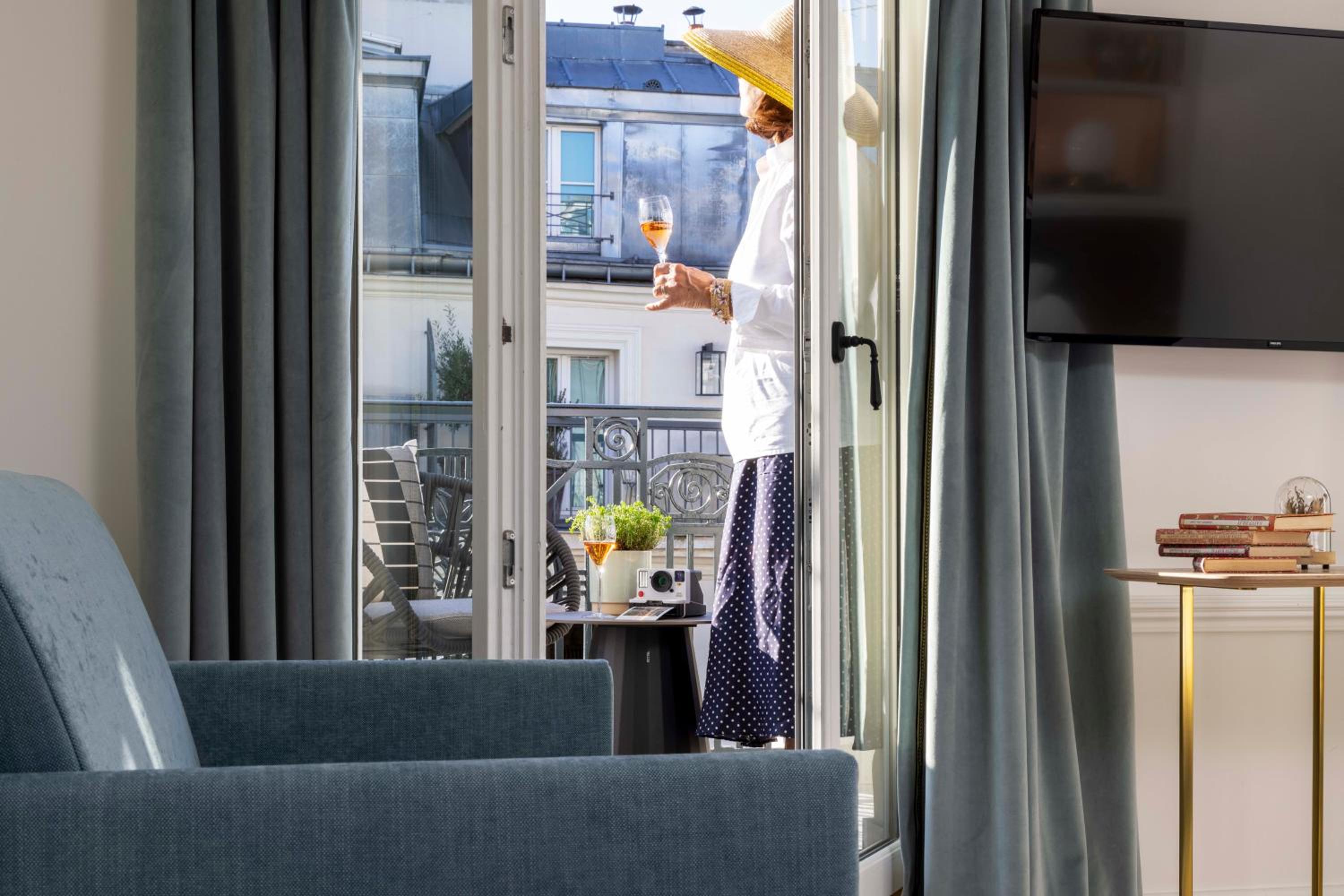 Hotel Louvre Montana