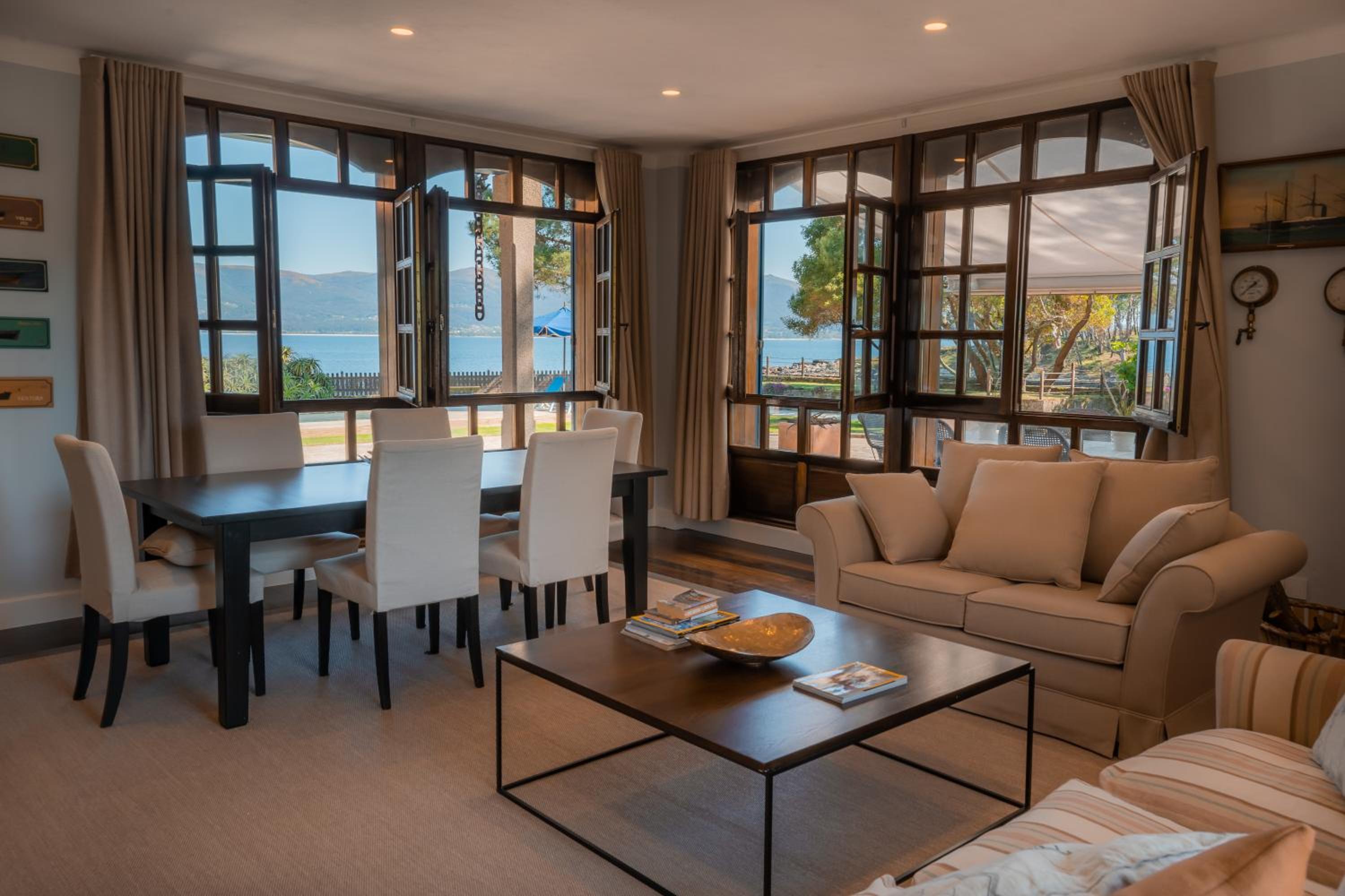 Casa Porto Cabanas by Upper Luxury Housing view 4