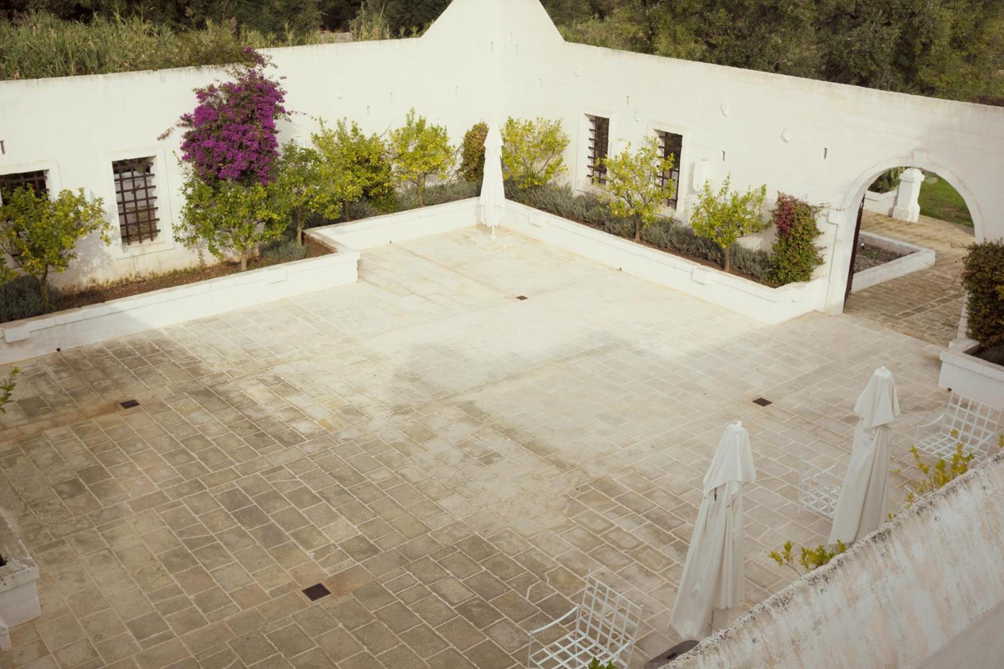 Masseria Le Carrube