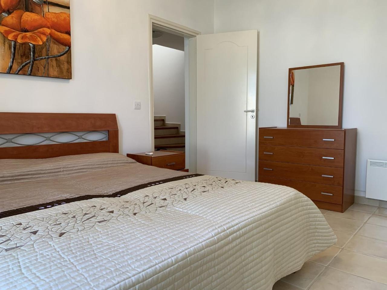 Polis Beach Villa