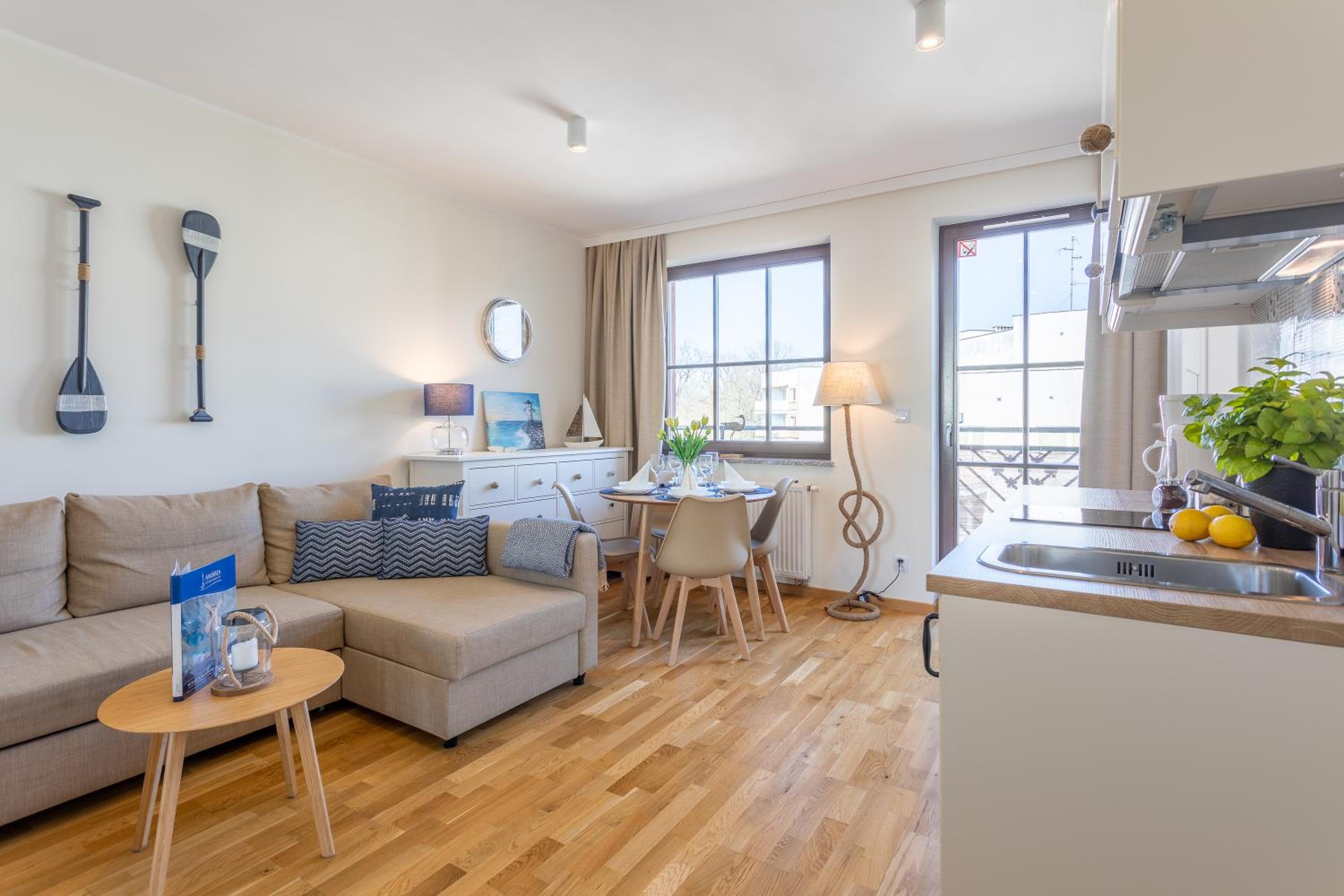 Ambria Apartments Rose view 3