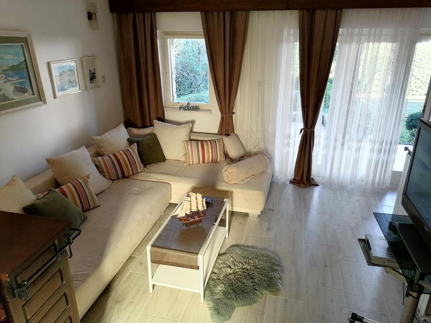Vacation house Dora view 2