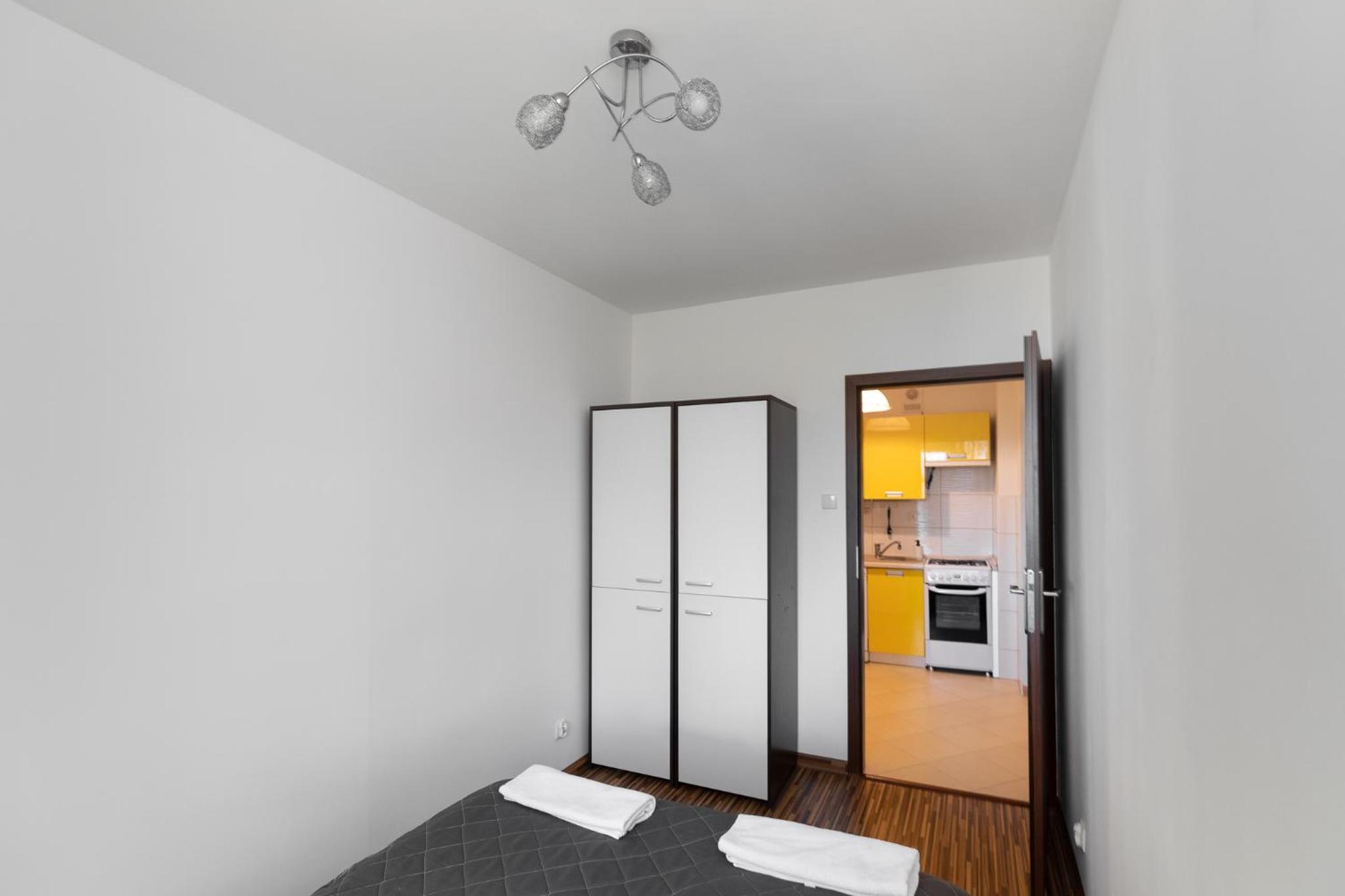 ShortStayPoland Dickensa (B31) view 3
