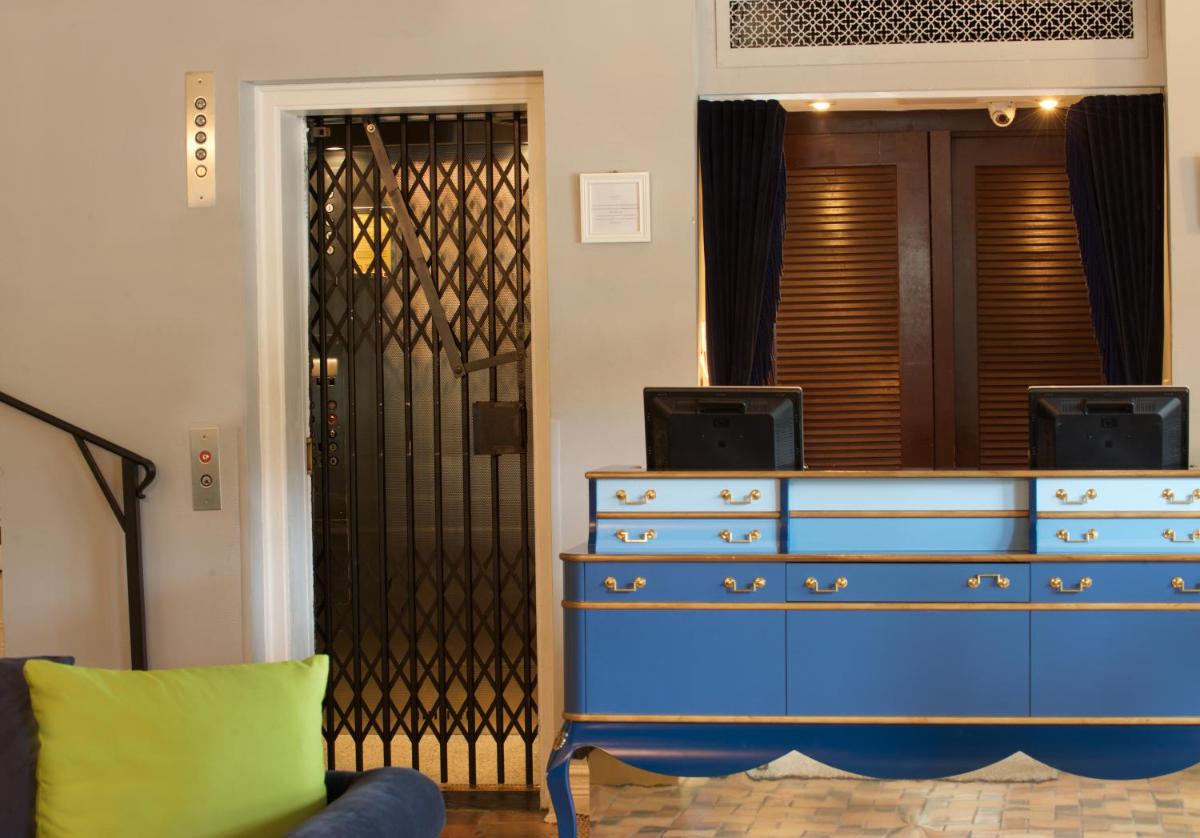 Blue Moon Hotel-2