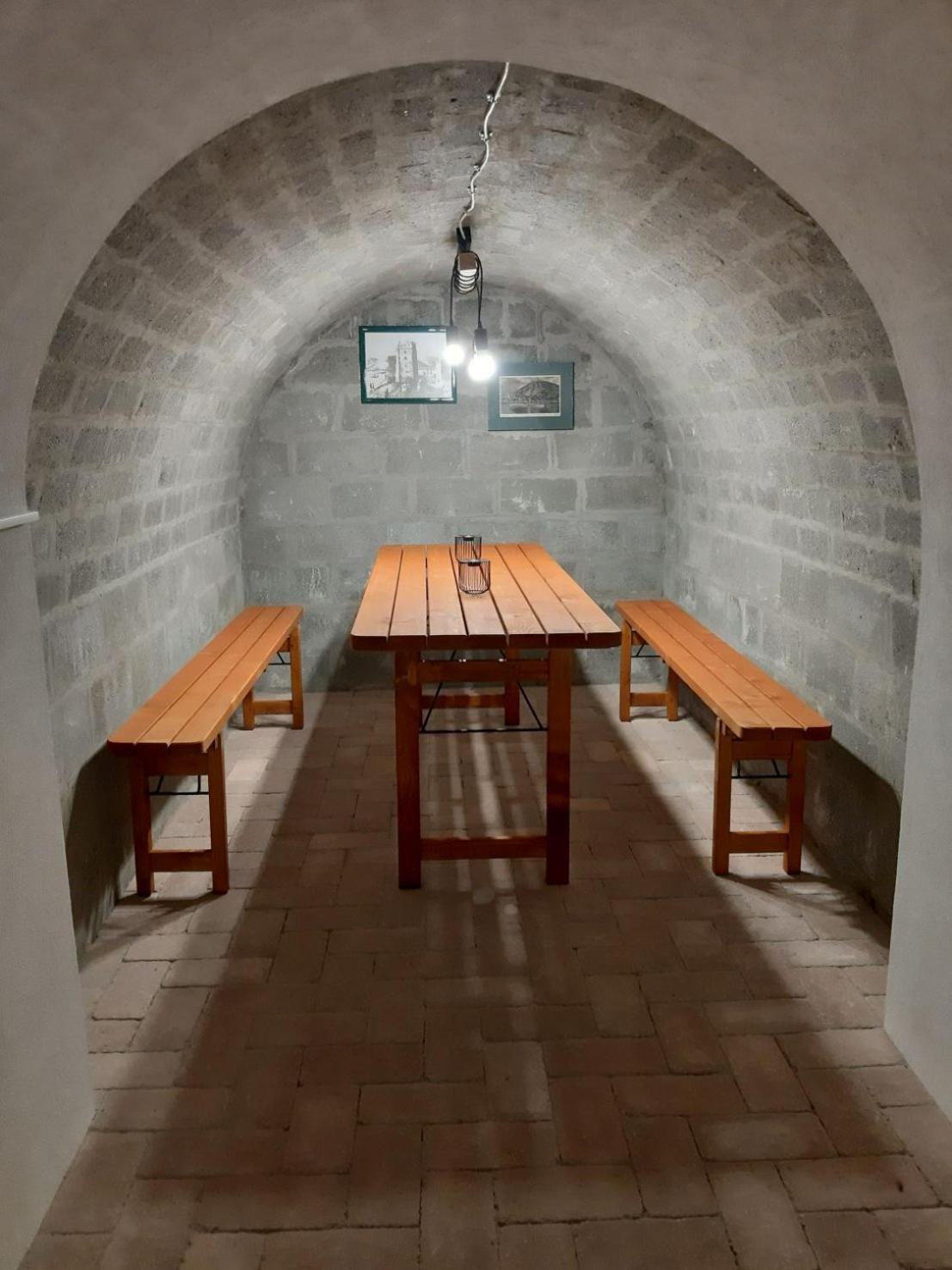 LÁSZLÓ Turistaszálló