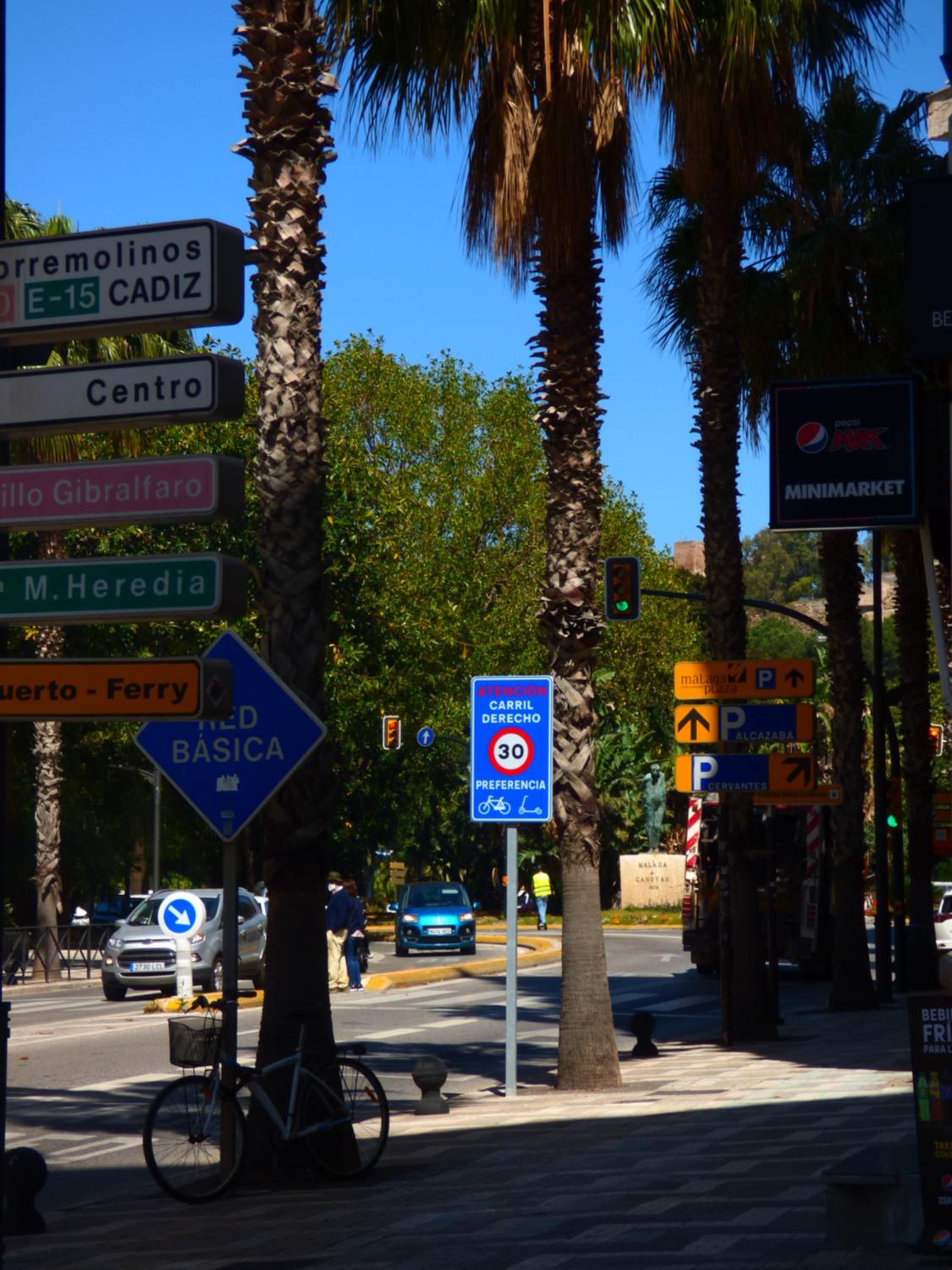 NUEVO APARTAMENTO LUJO PLAYA MALAGUETA-CENTRO