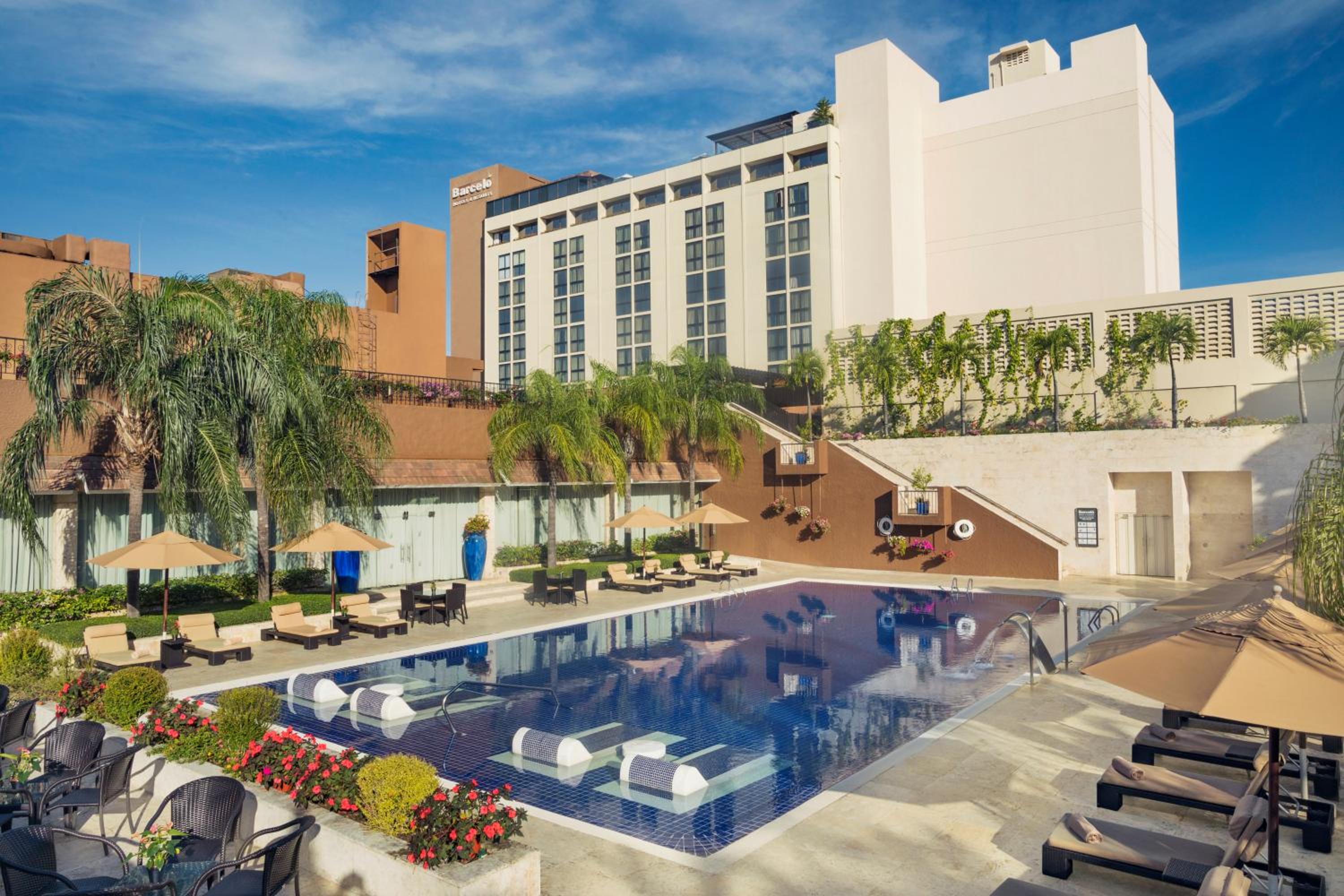 Barcelo Santo Domingo - Property Image 1
