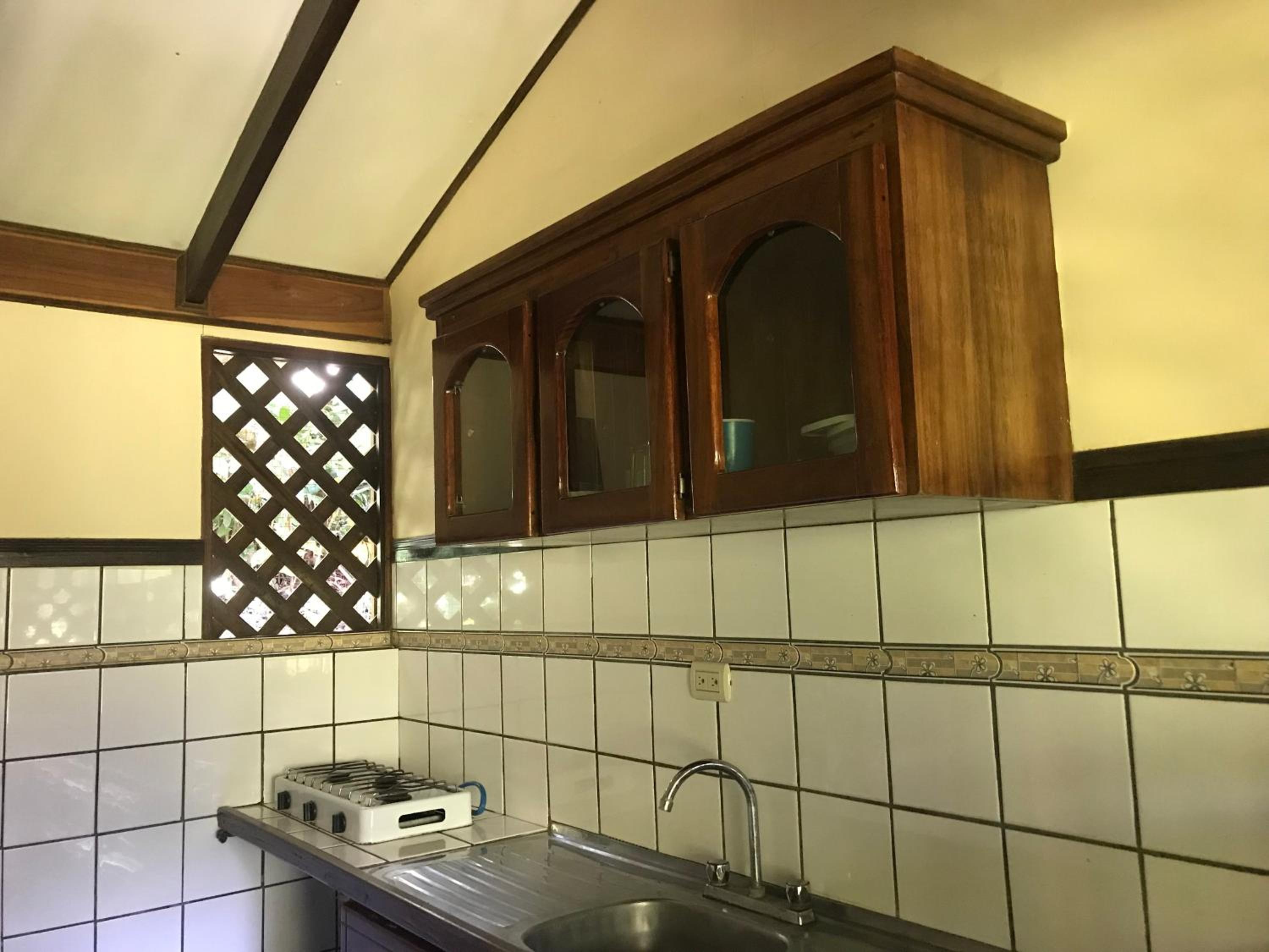 FLOR DE PARAISO BUNGALOWS