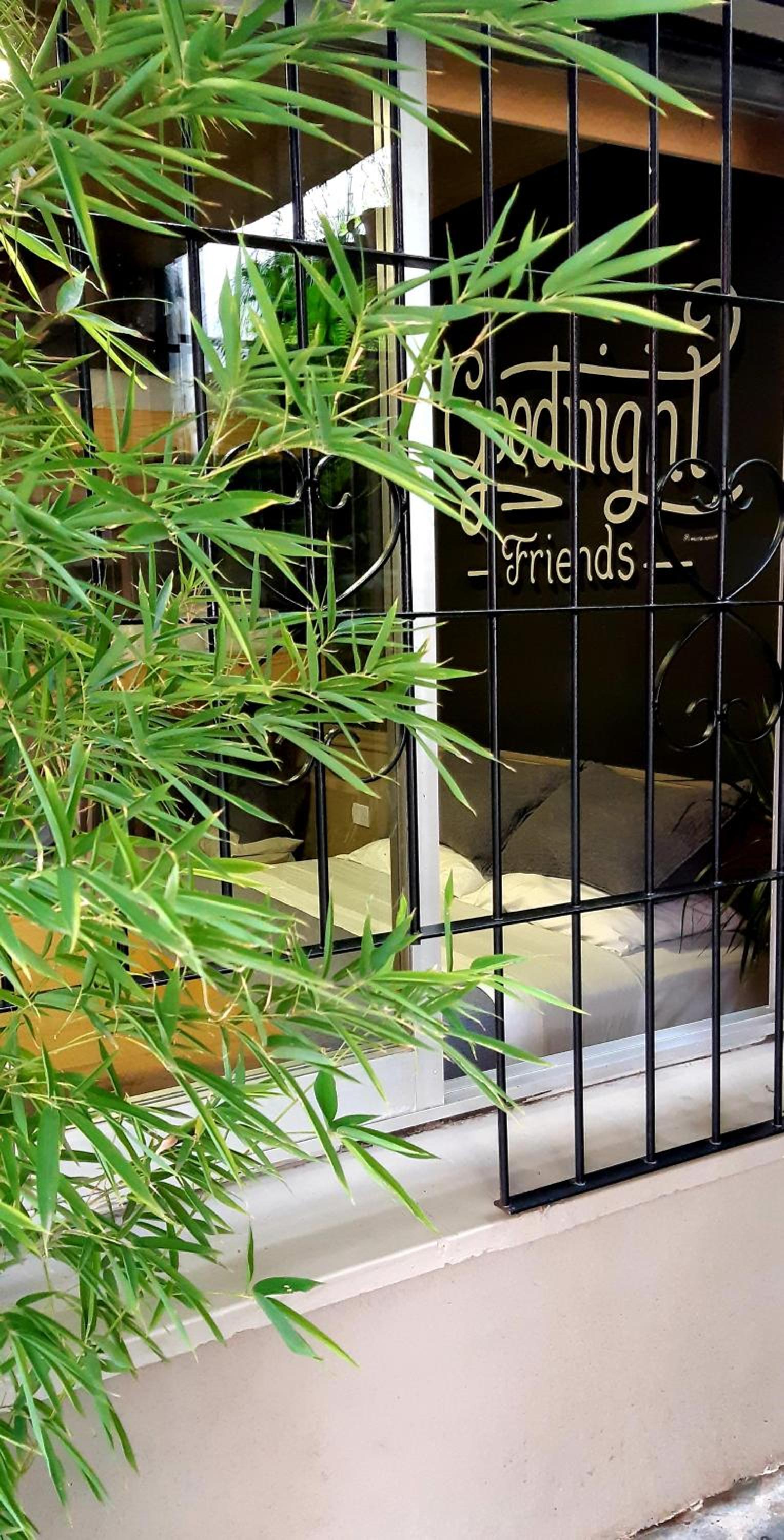 Bucanaan hostel boutique