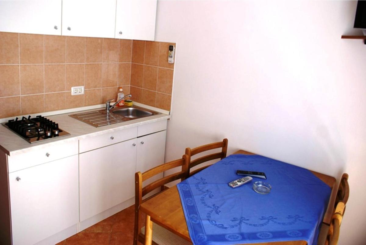 Apartments & Rooms Elda view 4