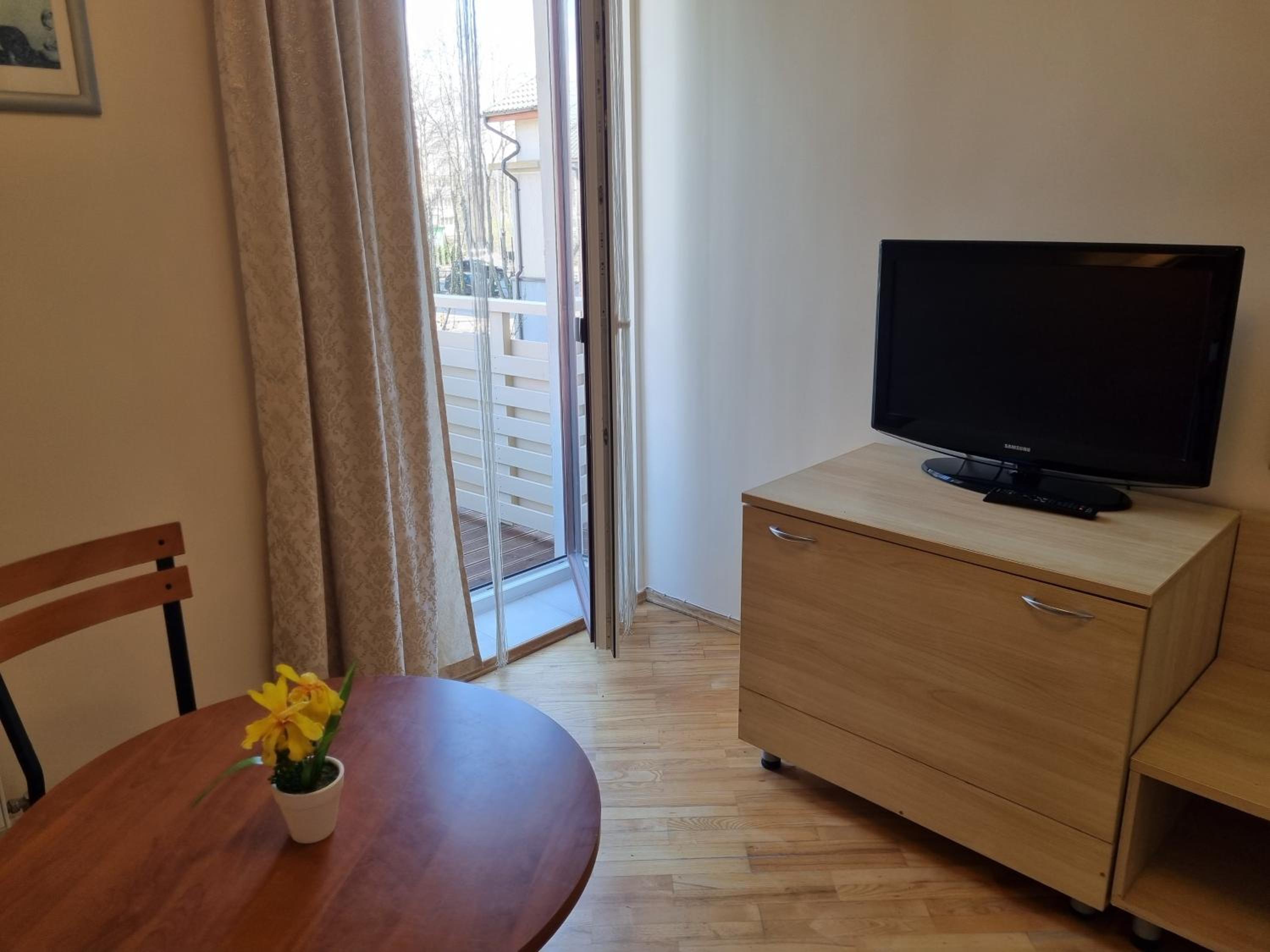 Livingpalanga Meta su balkonu