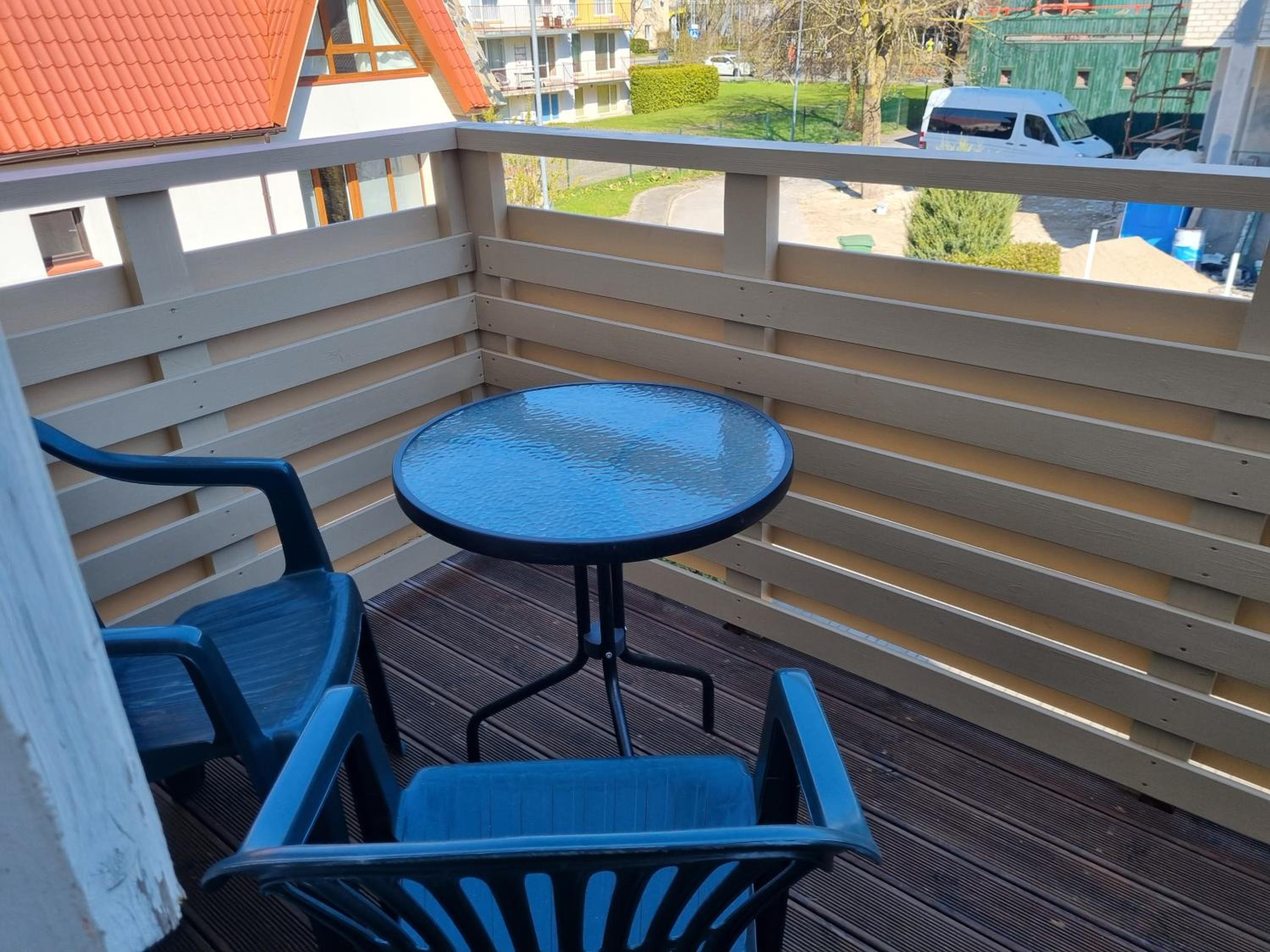 Livingpalanga Meta su balkonu
