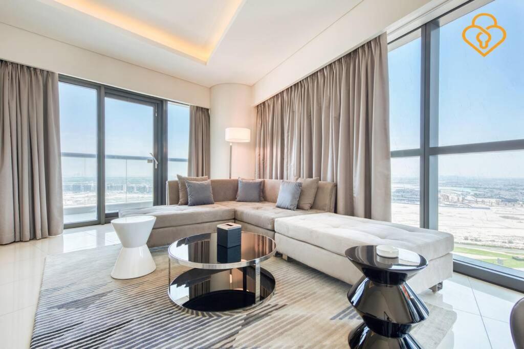 Keysplease 5* 2 B/R Apt, Damac Paramount Residence