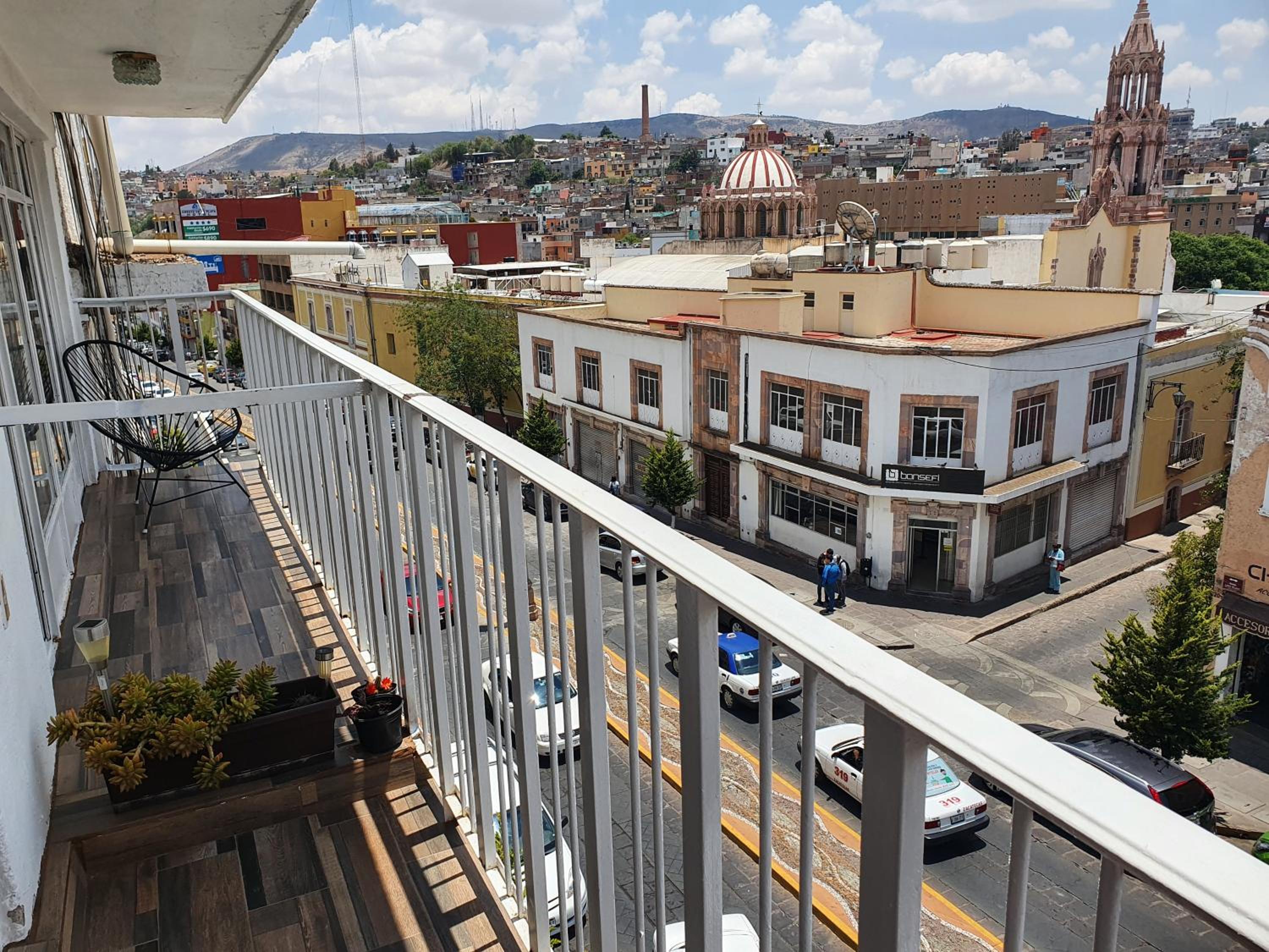 Zacatecas Vacations - depa 5 recien remodelado en planta alta - Property Image 10