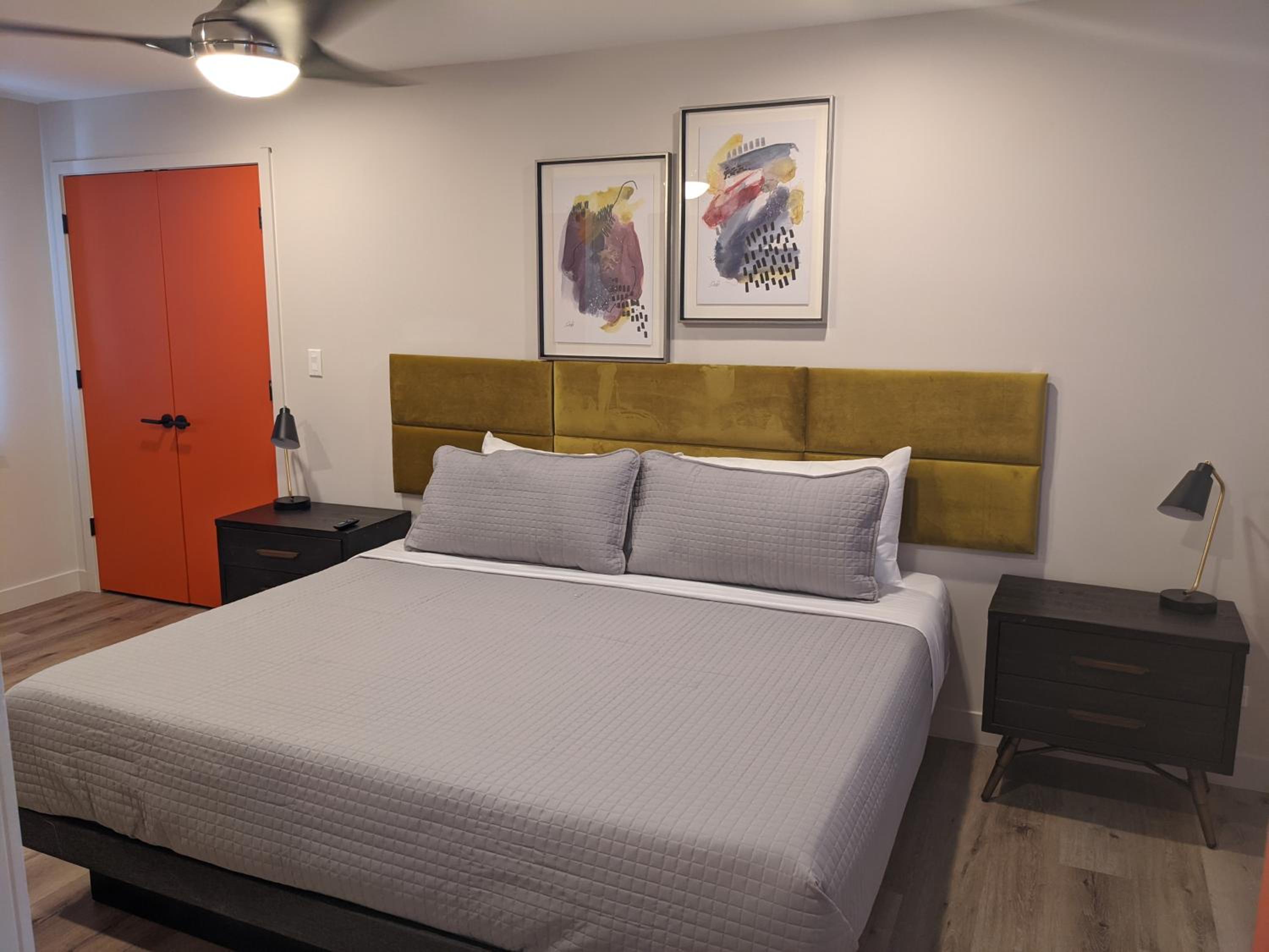 4411 Inn & Suites view 3