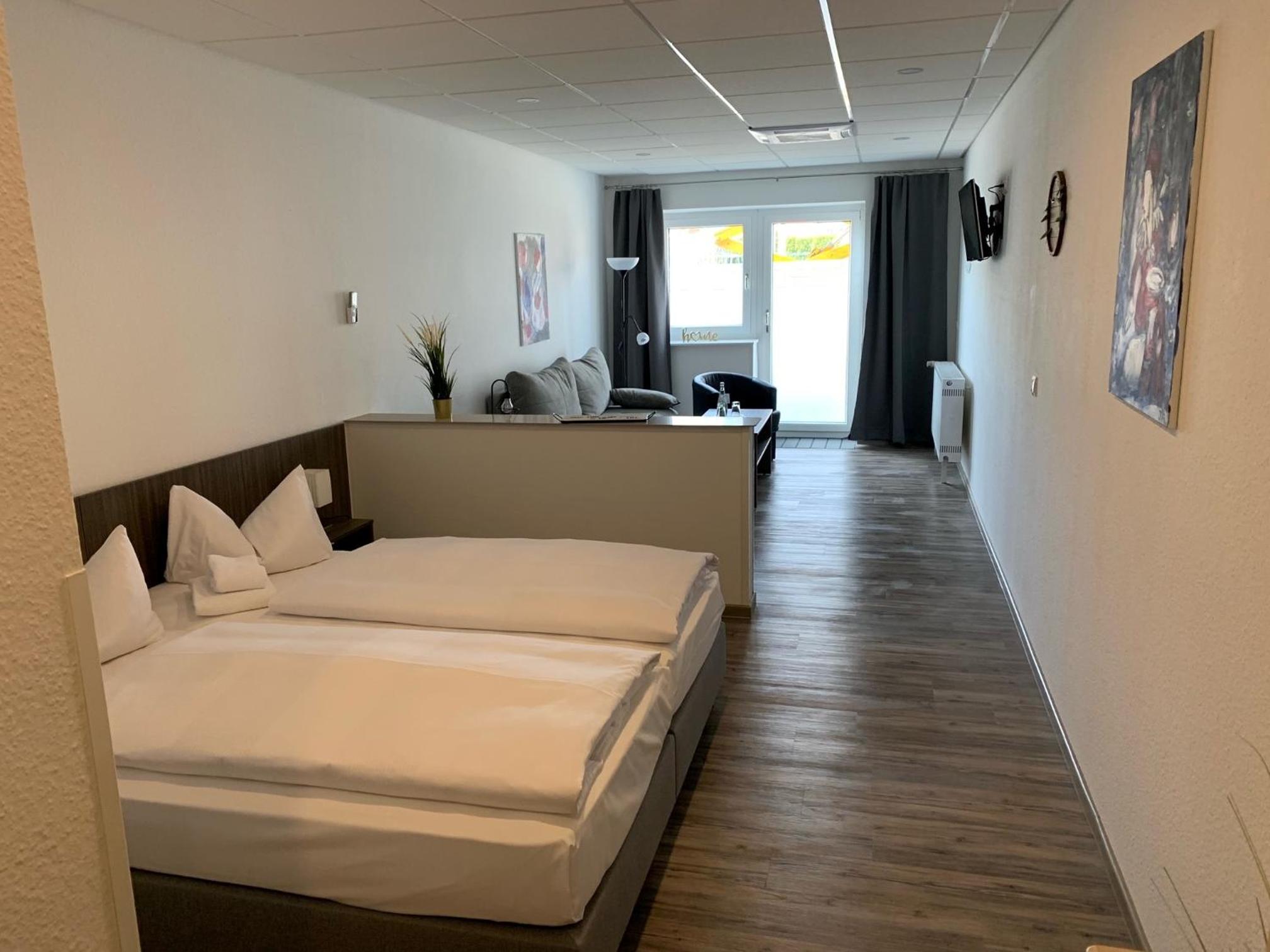 Hotel Stadt Muhlhausen - Property Image 1