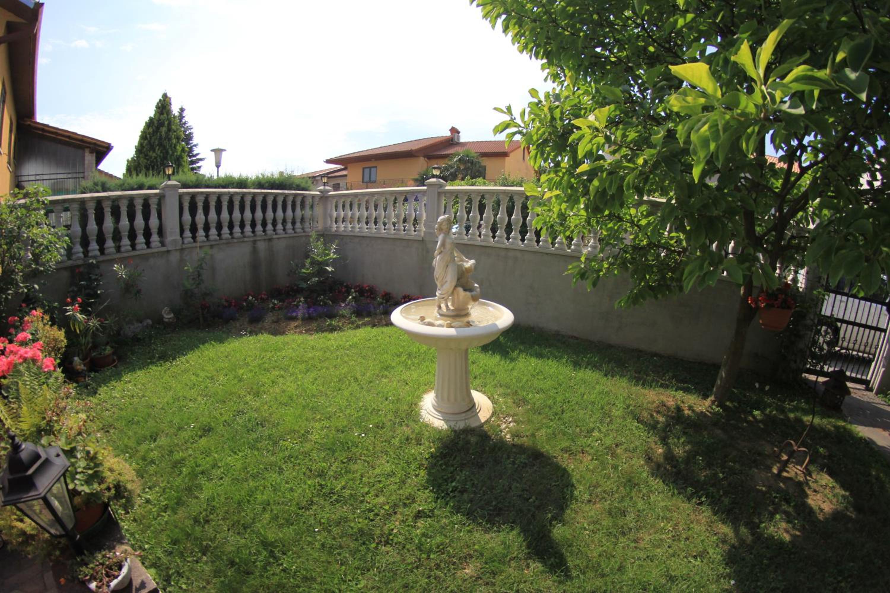 Photo 82