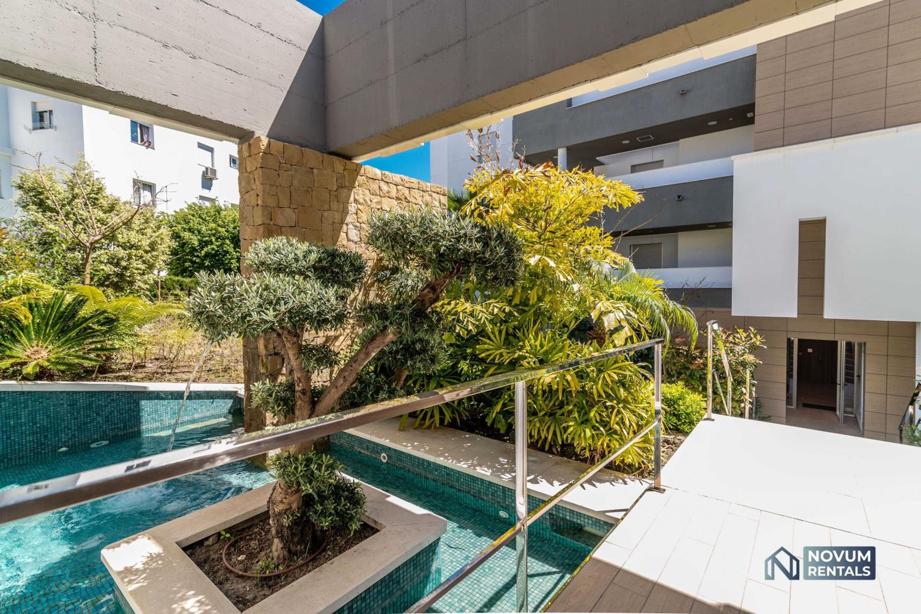 NEWLY BUILT Top Modern Penthouse in Puerto Banús view 2