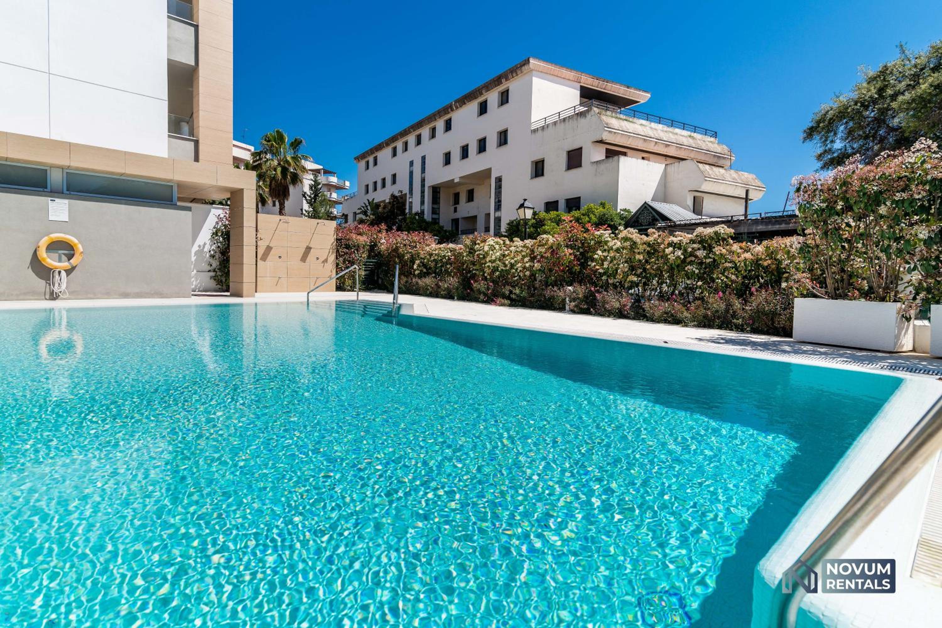 NEWLY BUILT Top Modern Penthouse in Puerto Banús view 4