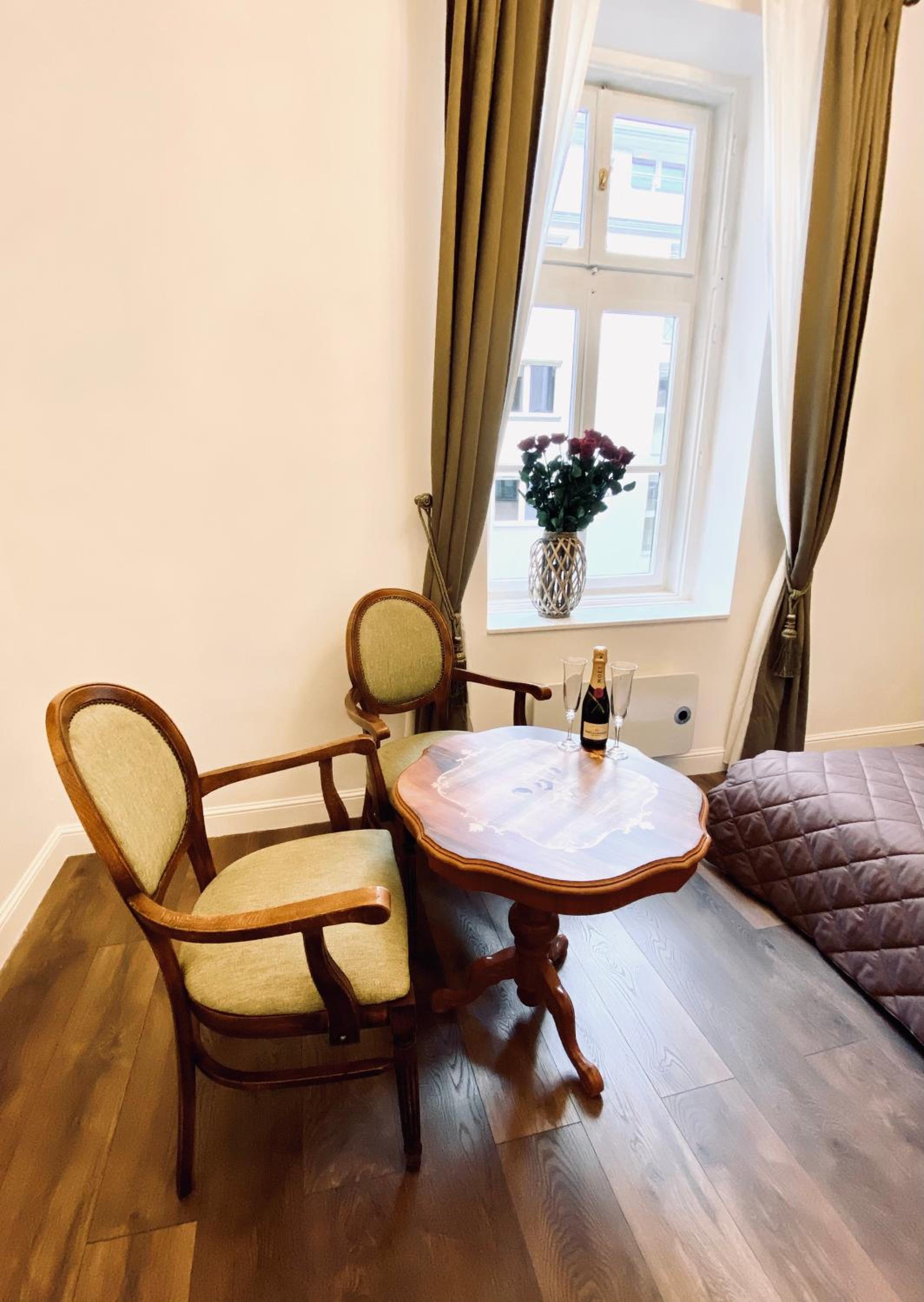 Kochanowskiego Apartment - Topolove Rooms & Apartments view 5