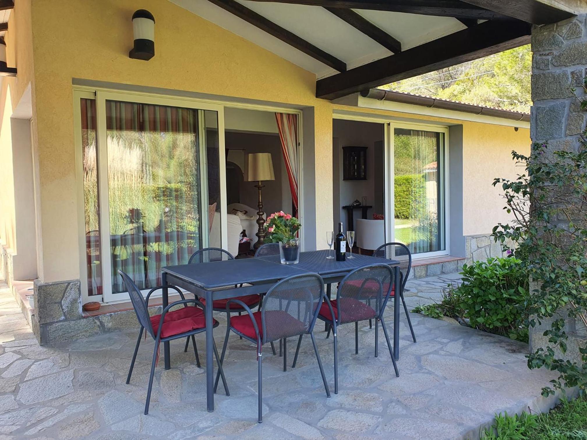 Lacona Holiday Villa near the beach view 5