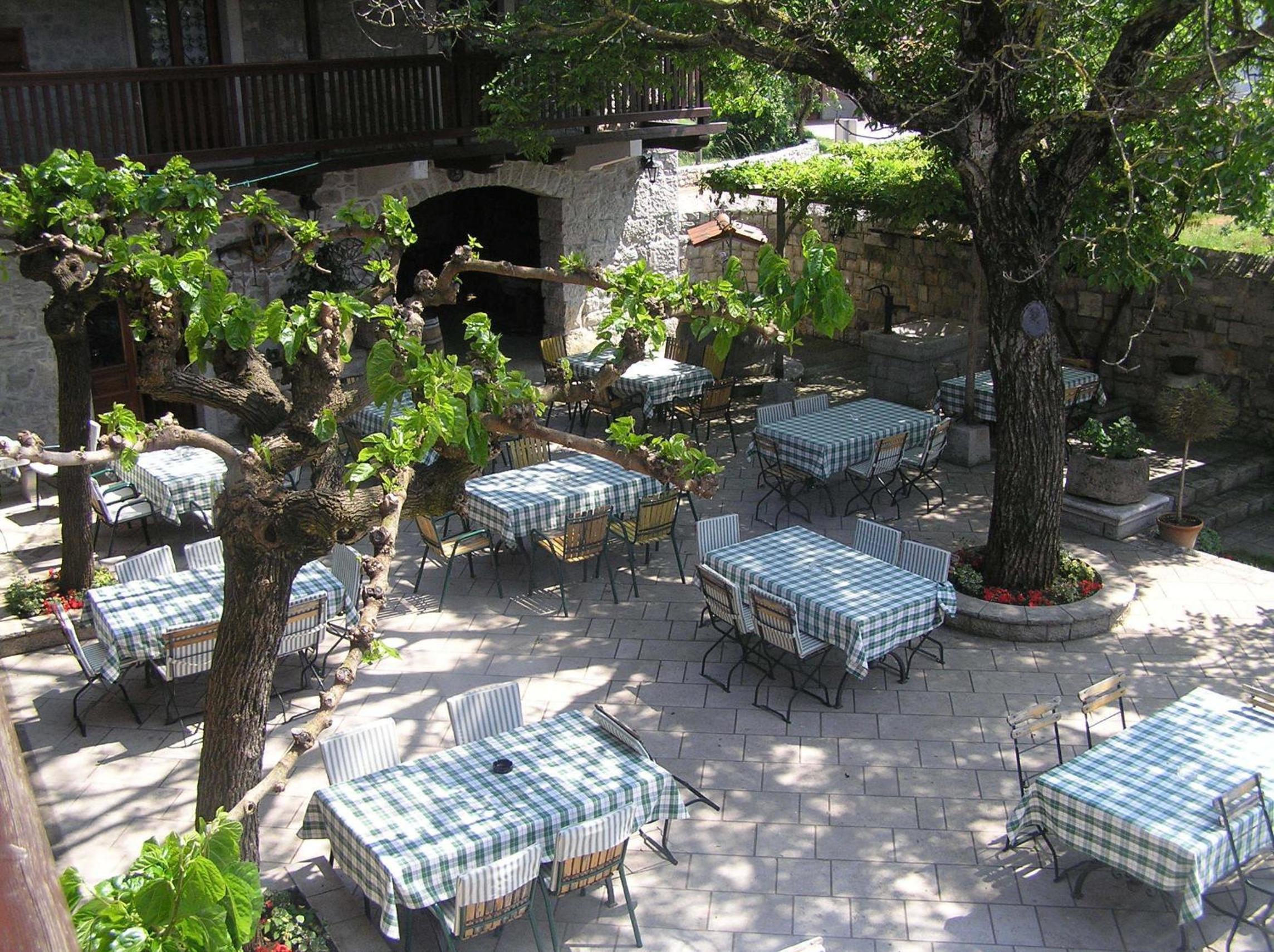 Guesthouse Domacija Sajna view 2
