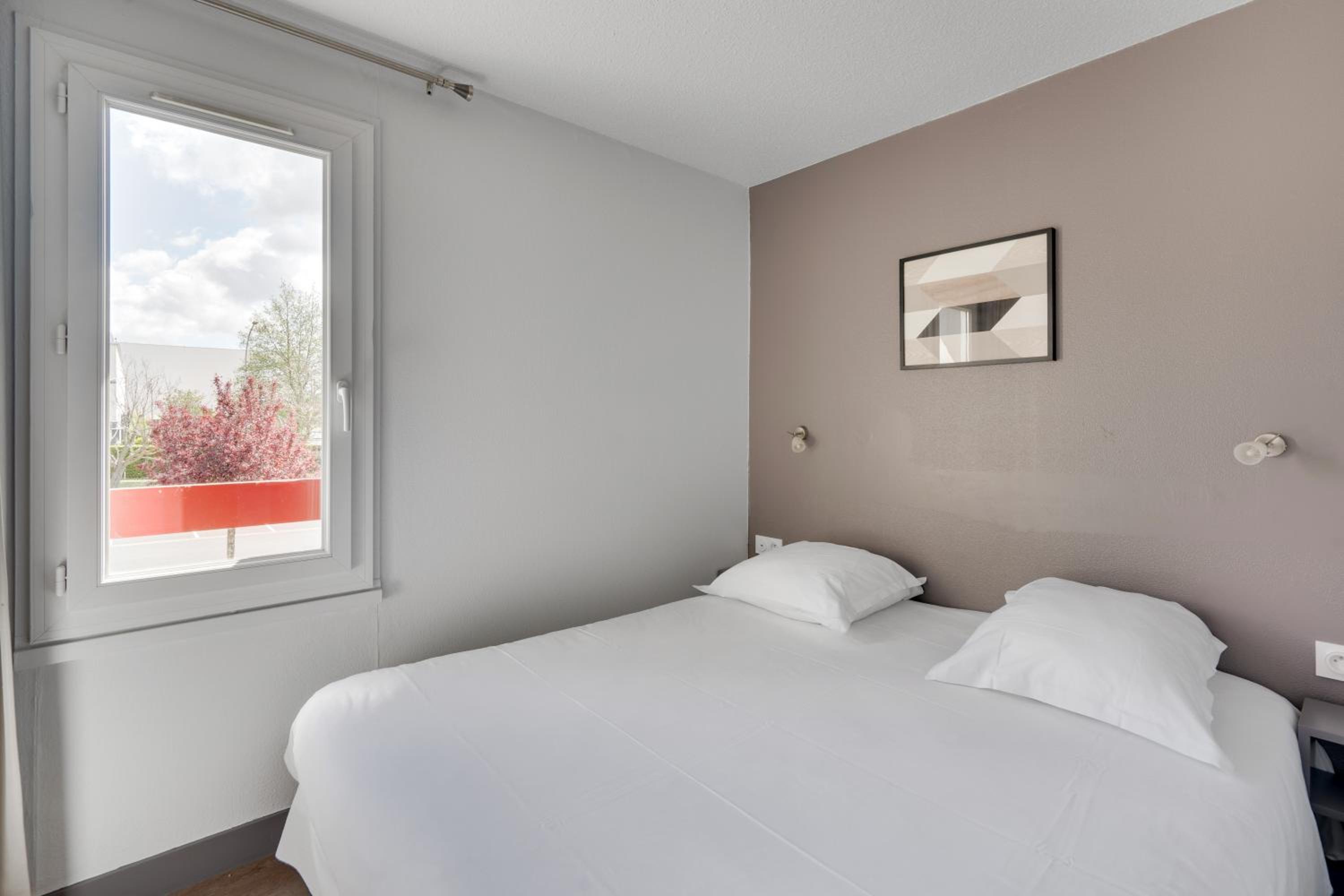 Blois Vacations - initial by balladins Blois - Property Image 2