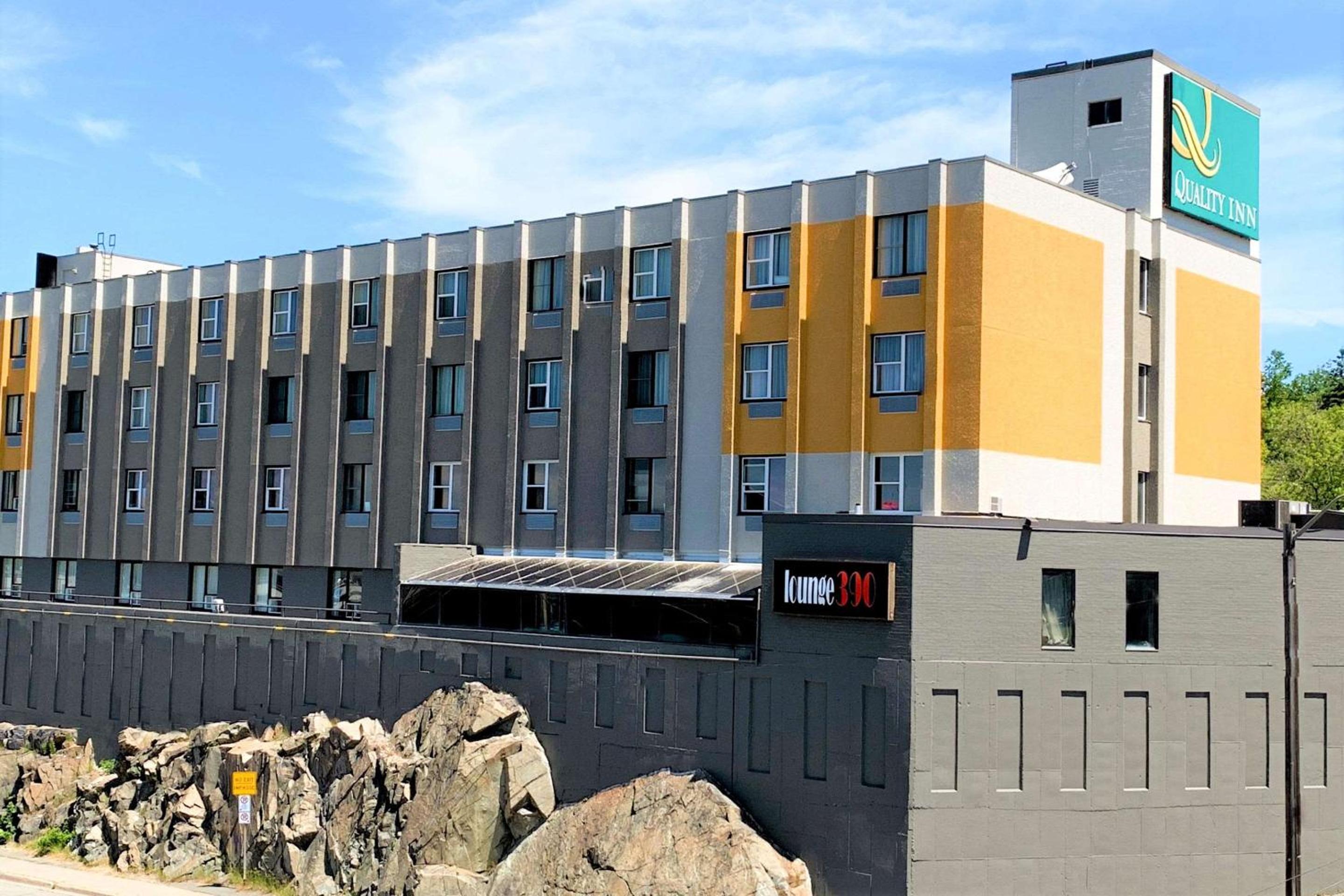 Sudbury Vacations - Quality Inn  Conference Centre Downtown Sudbury - Property Image 1