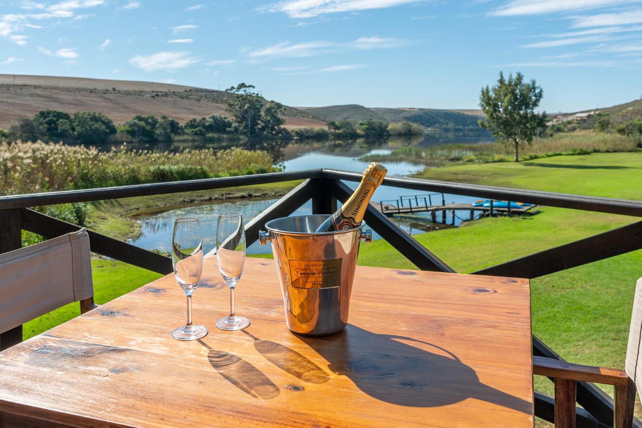 Tides River Lodge