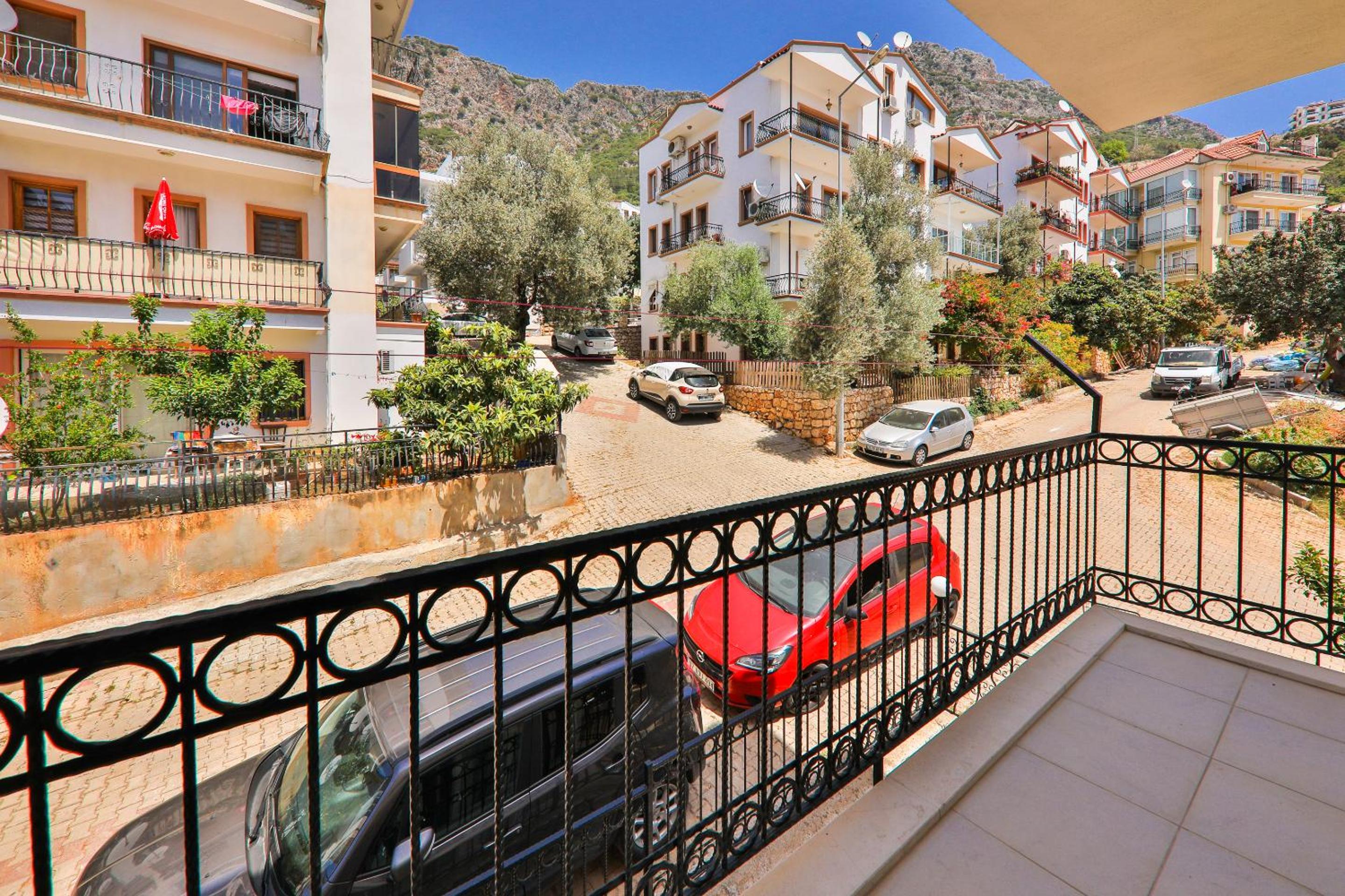 Duygu Apart - Image 9