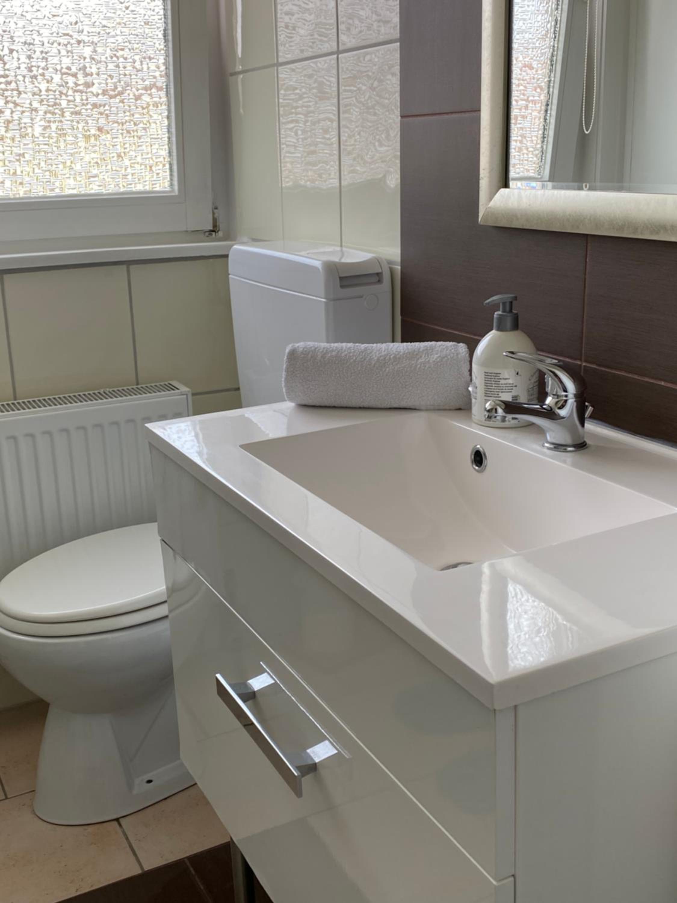 Fewo en Schwetzingen — bathroom