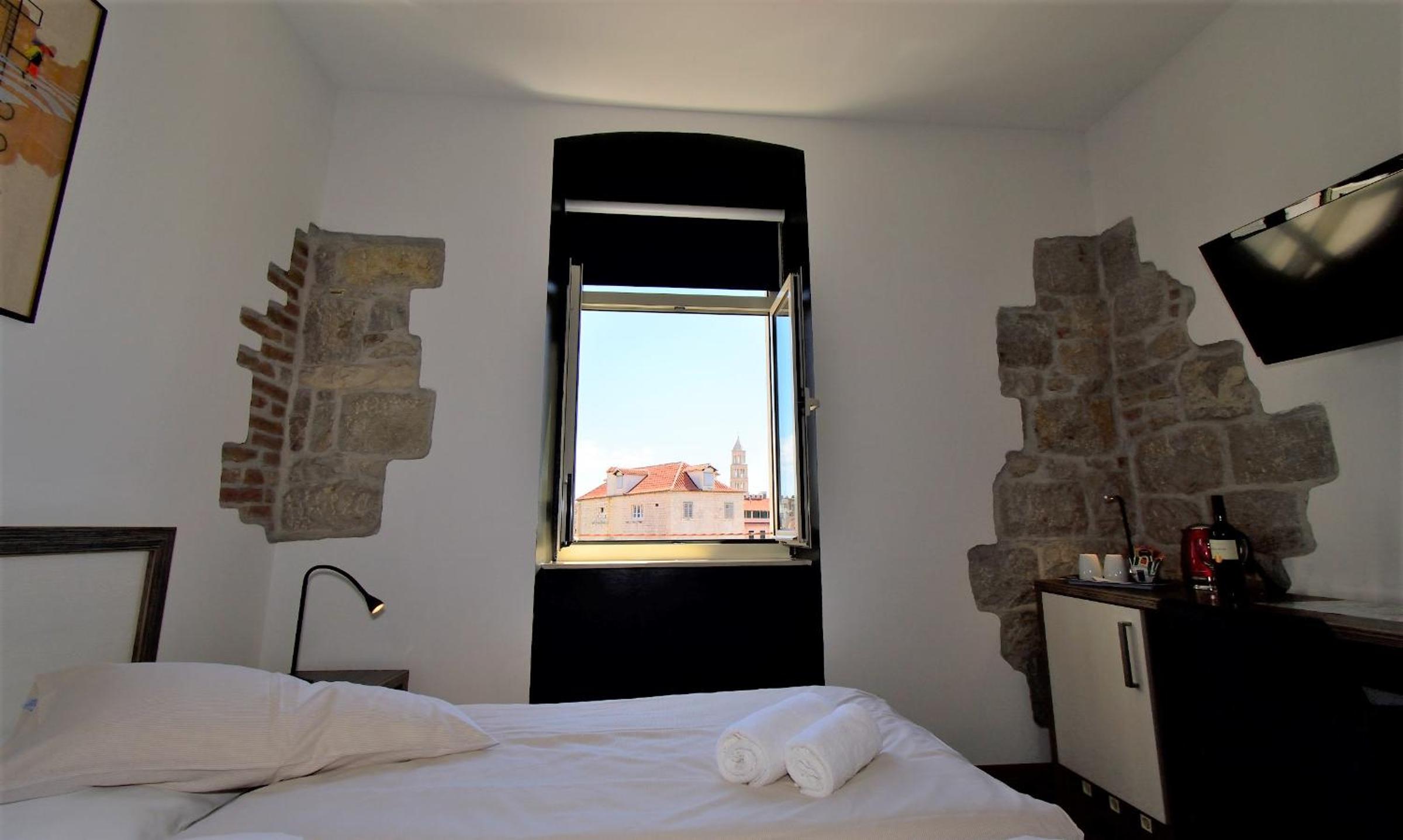 Marmontova Luxury Rooms