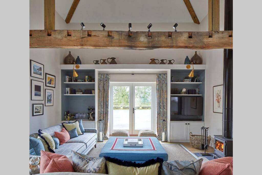 Devizes Vacations - The Barn - Property Image 8