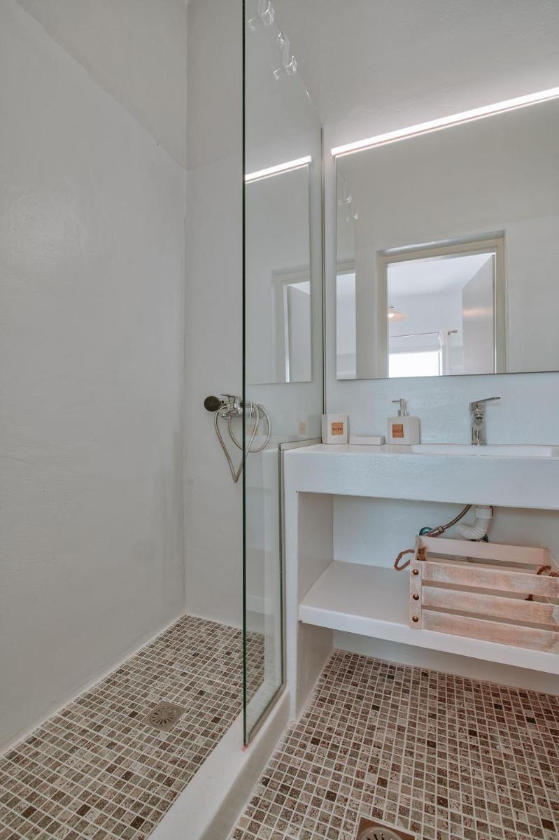 Meltemi Antiparos photo 5