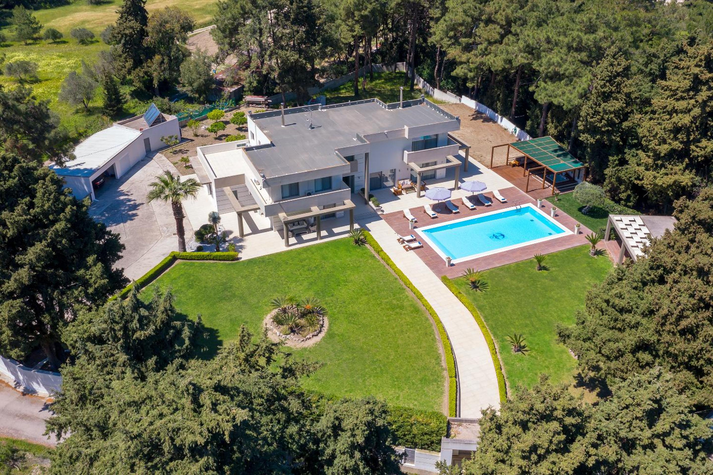 Bella Foresta Villa
