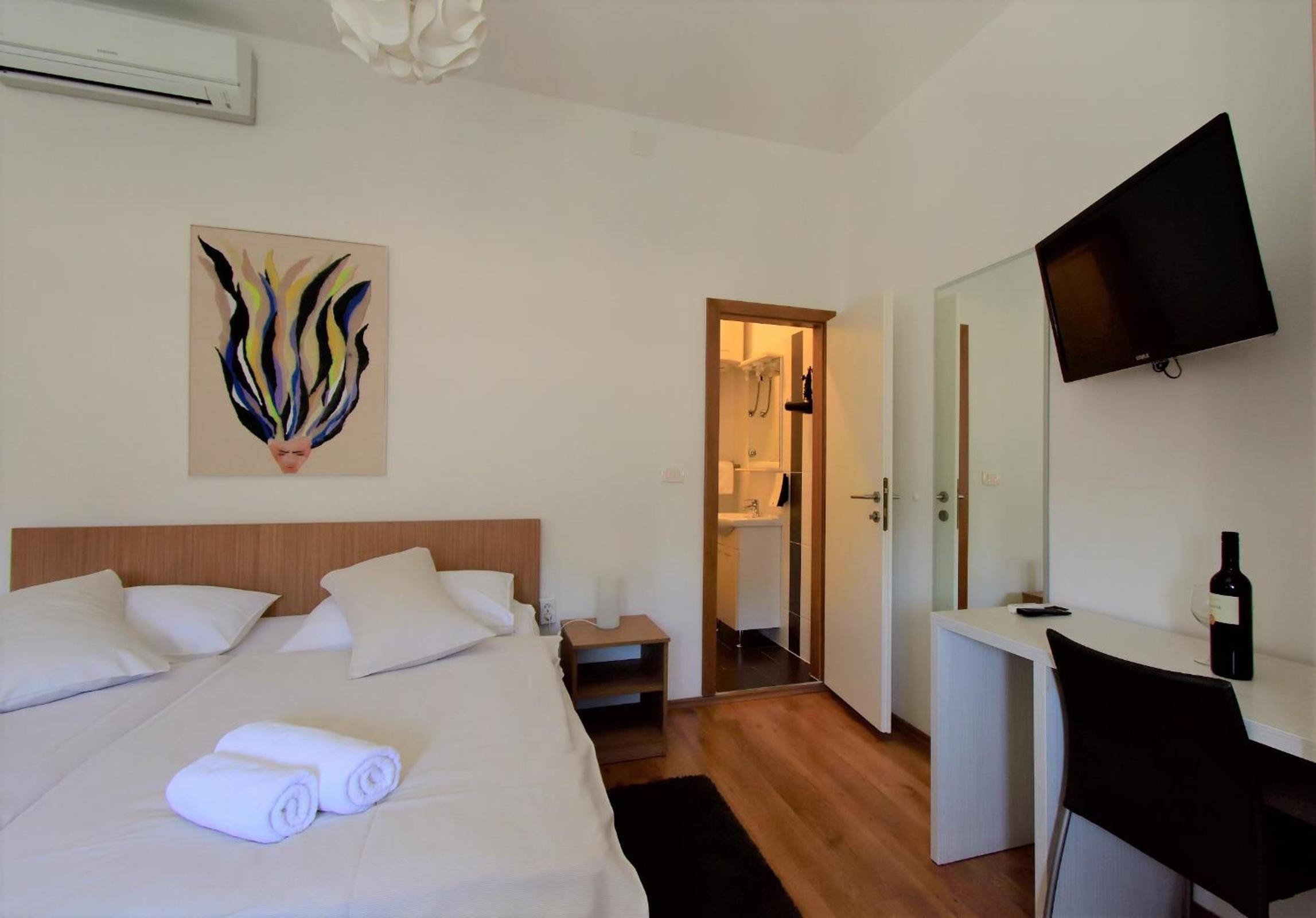 Marmontova Luxury Rooms — photo 28