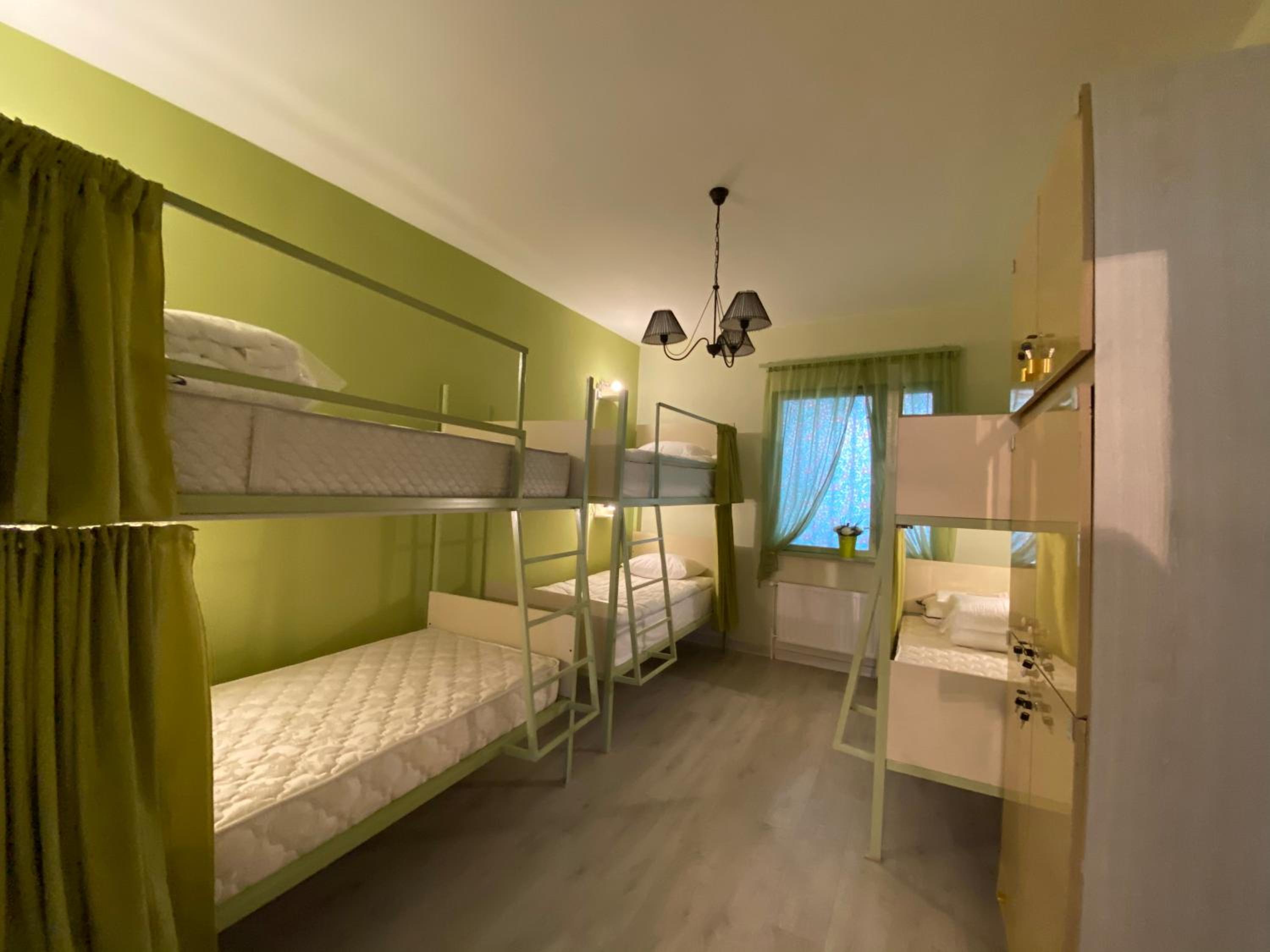 Santorini Hotel & Hostel