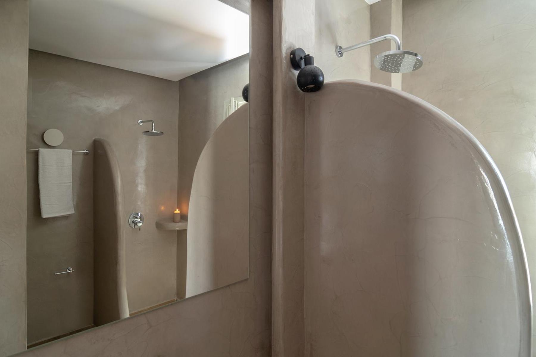Dolce Suites