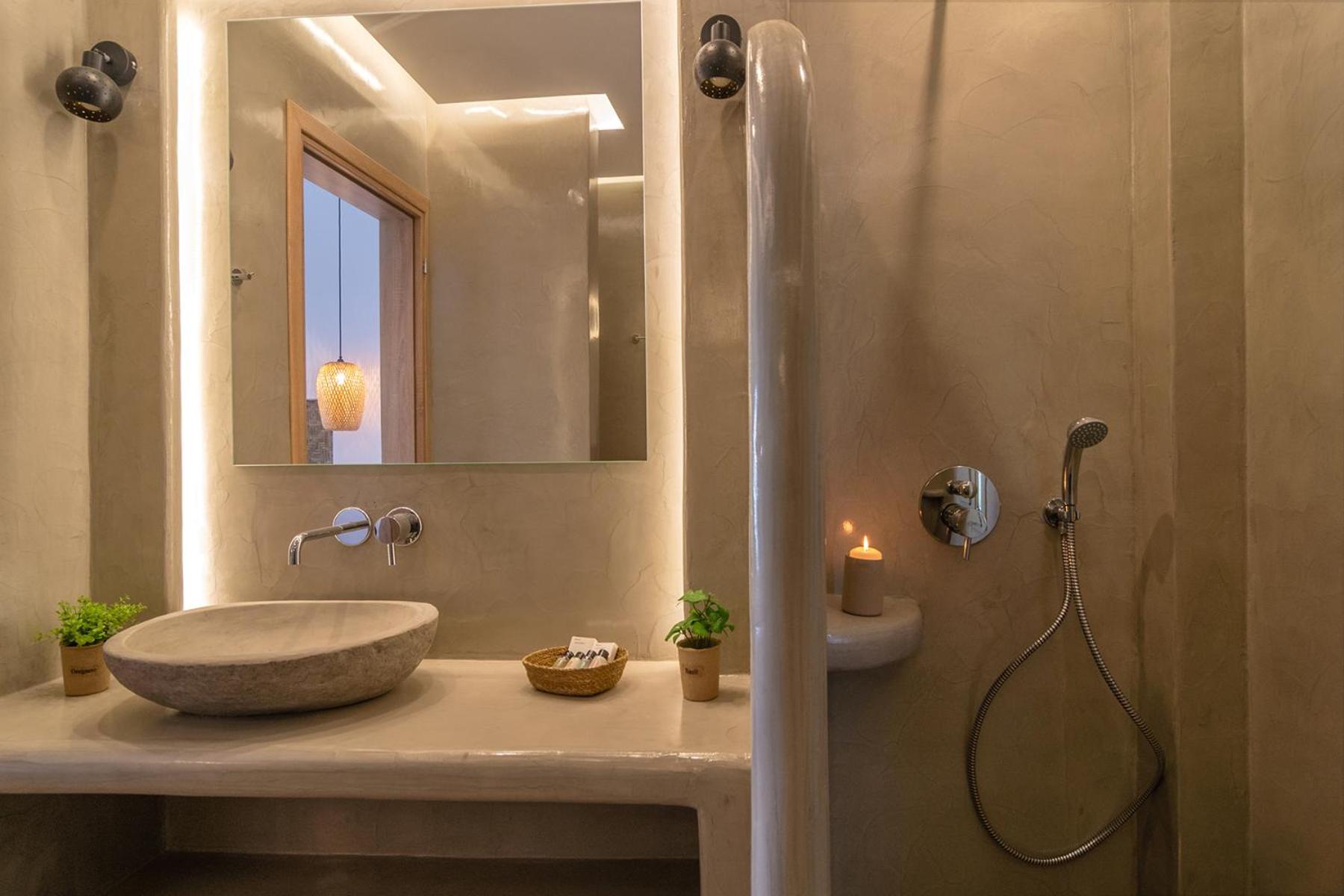 Dolce Suites