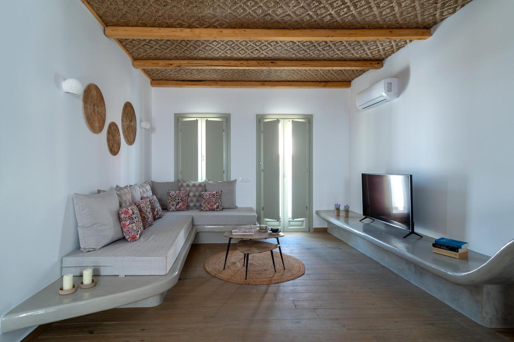 Dolce Suites